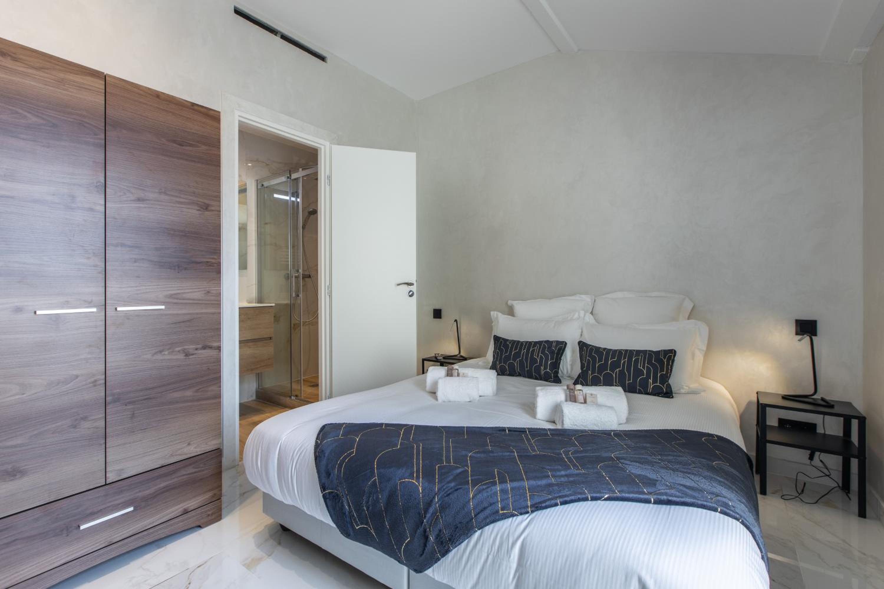 DIAMANT - Four-Bedroom Apartment with Terrace and Jacuzzi - Photo 18