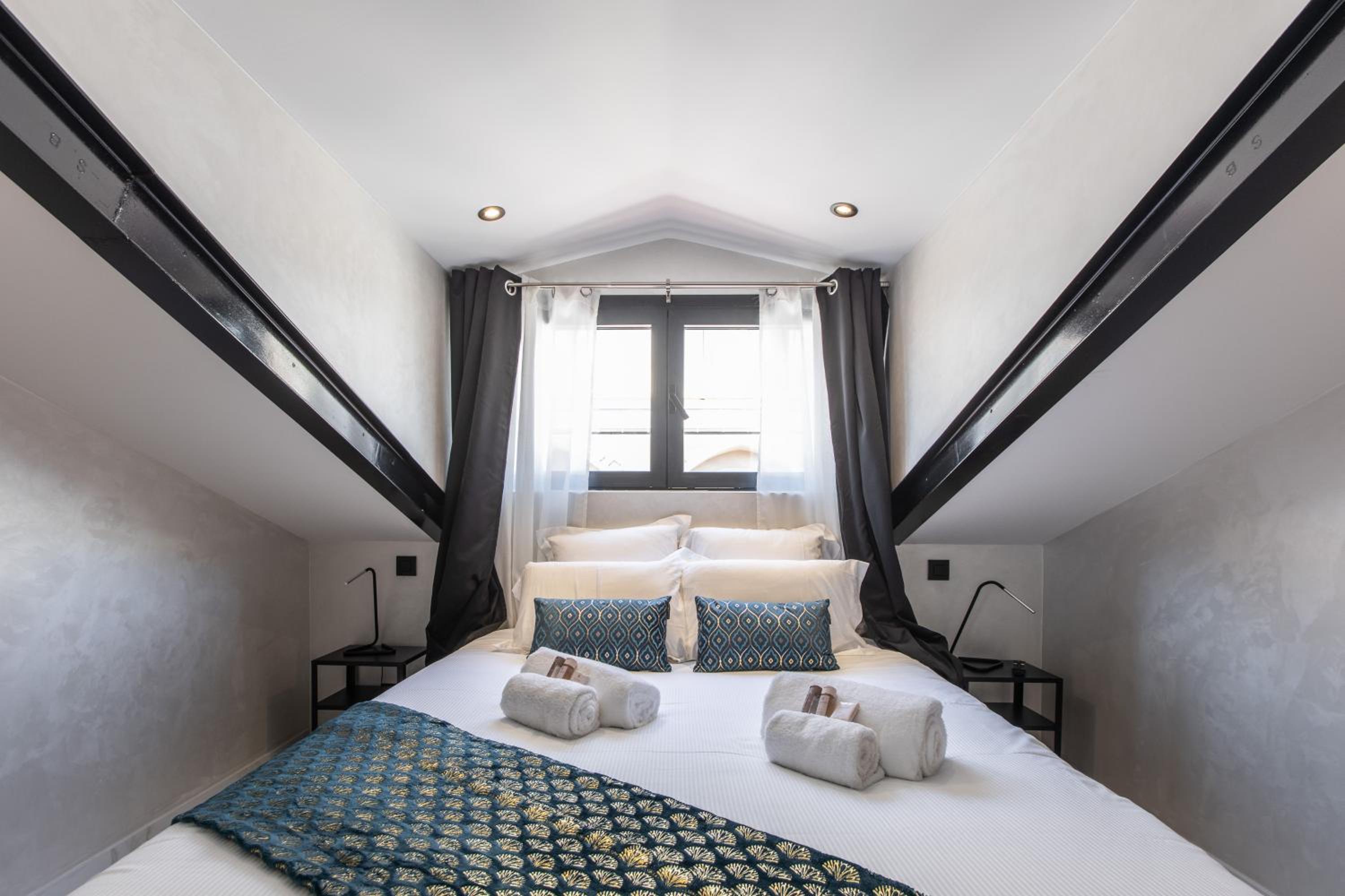 DIAMANT - Four-Bedroom Apartment with Terrace and Jacuzzi - Photo 11
