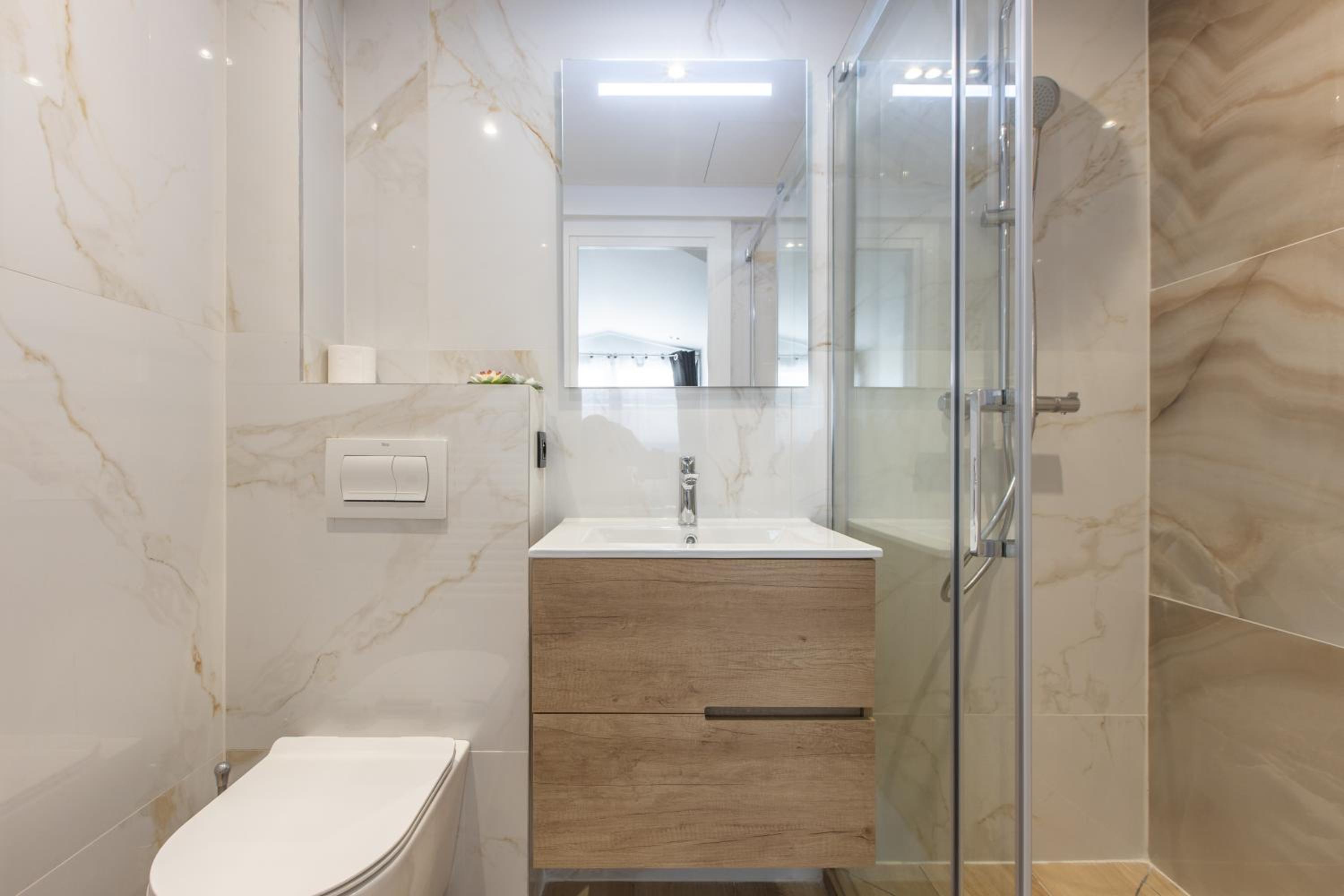 DIAMANT - Four-Bedroom Apartment with Terrace and Jacuzzi - Photo 10