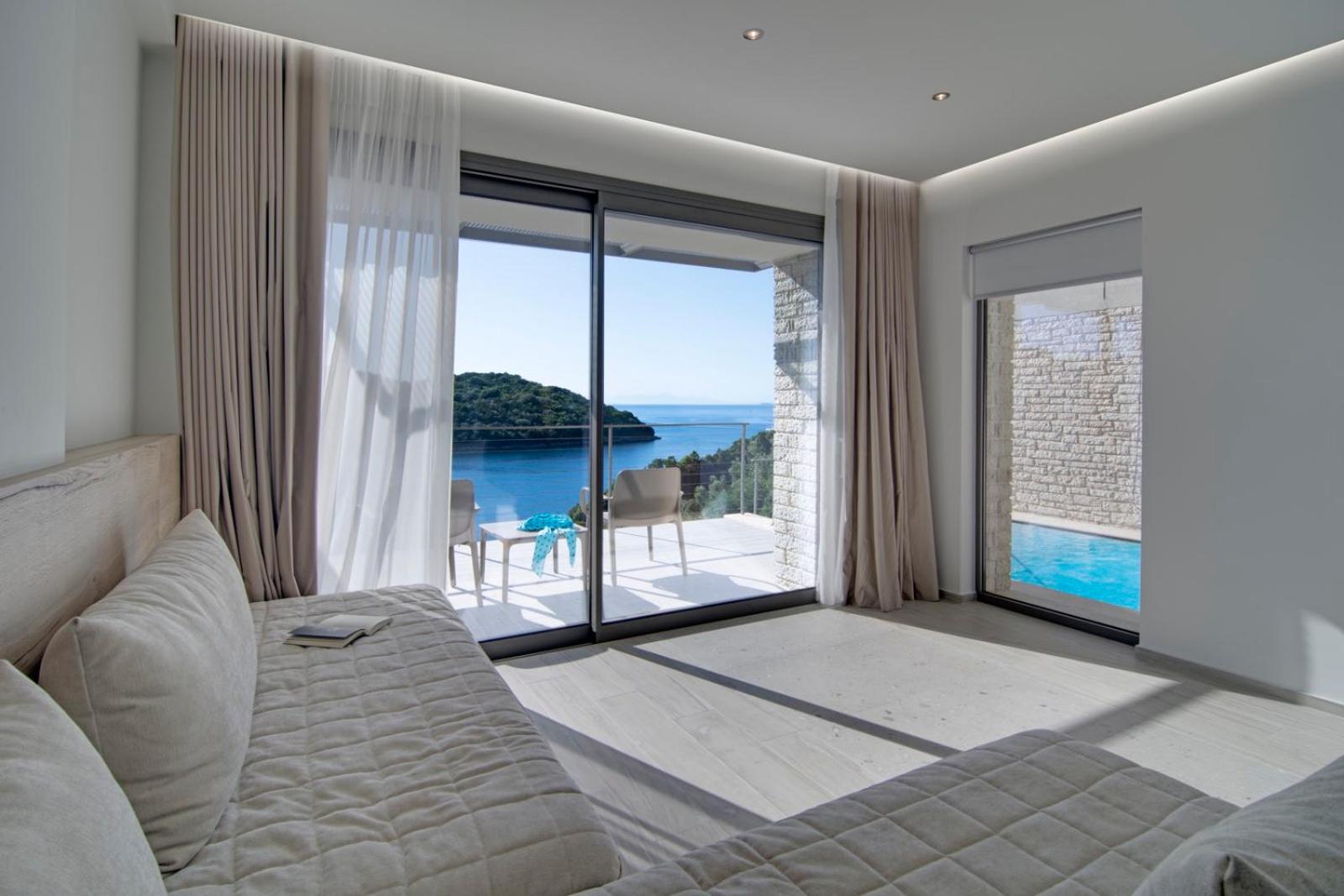 Junior Suite with Private Pool photo 3
