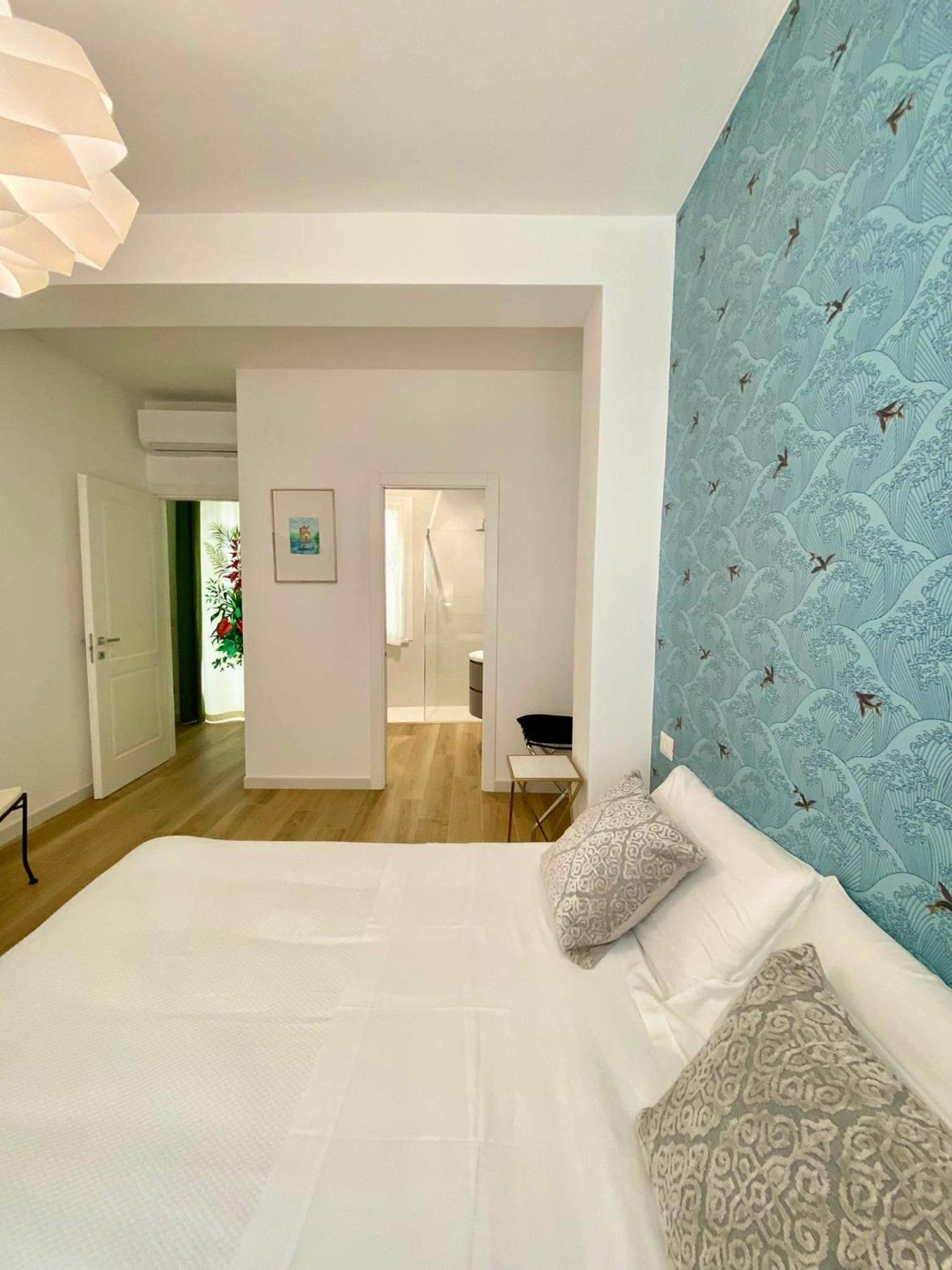 Large Double or Twin Room photo 2