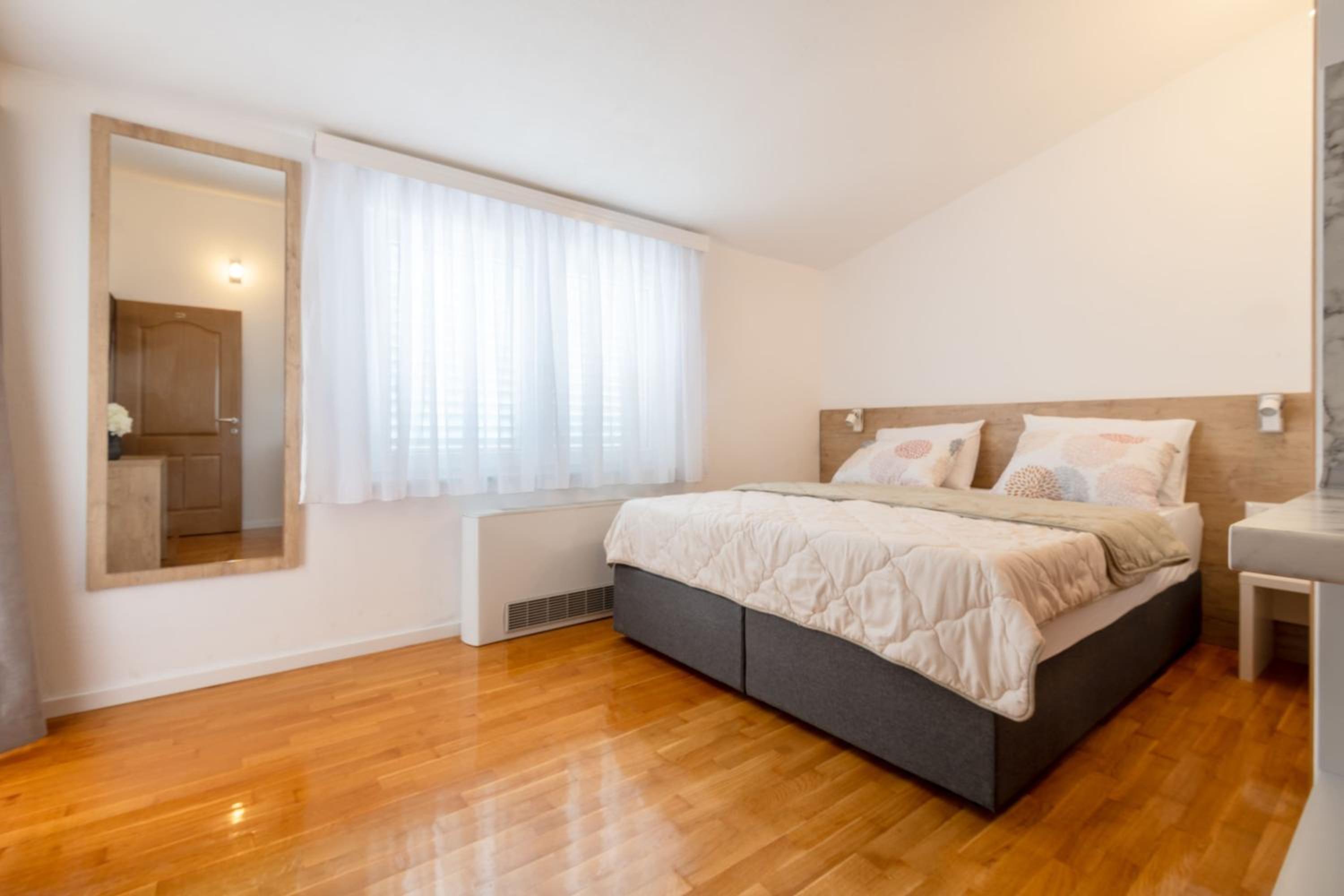 Studio Apartment with Balcony and Sea View photo 1