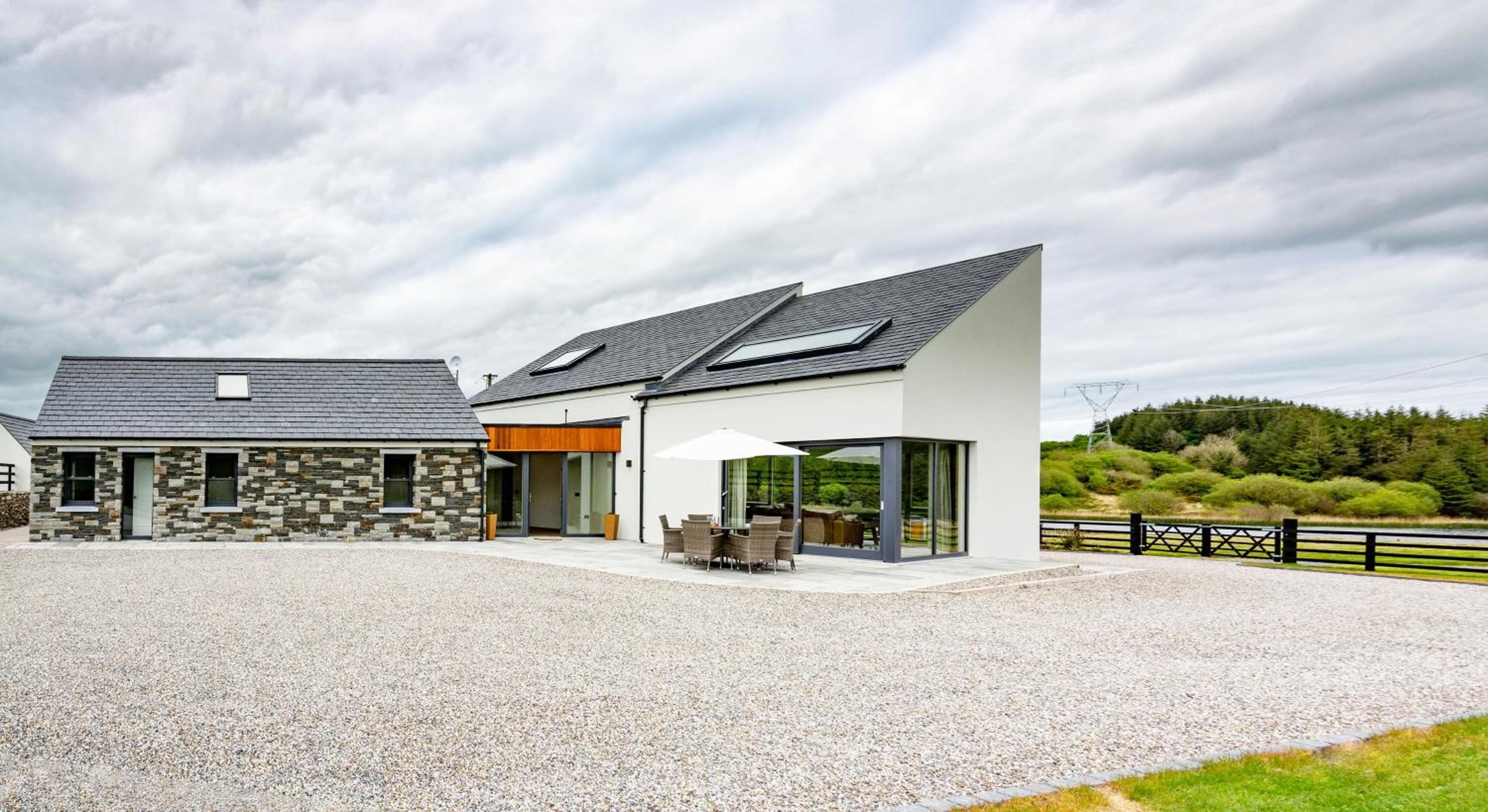 Three-Bedroom House photo 1