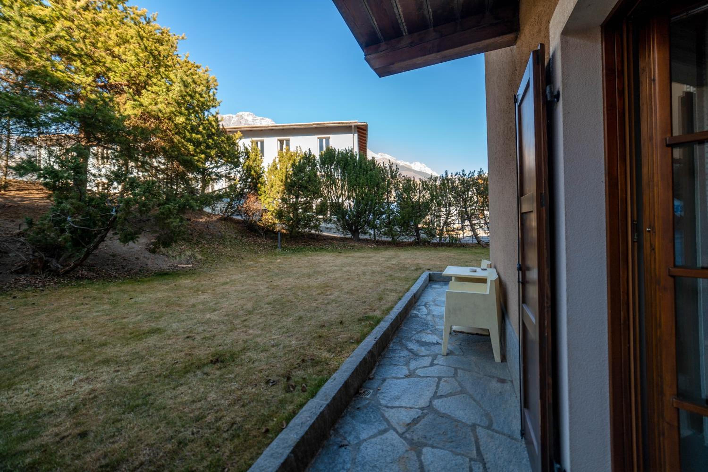 Double Room with Garden - Photo 13