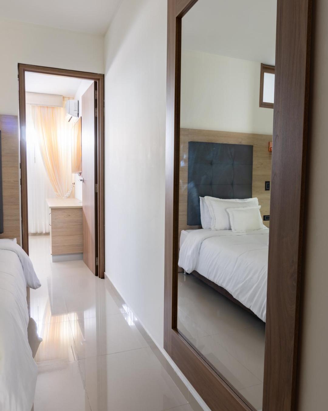 Family Room with Private Bathroom photo 1