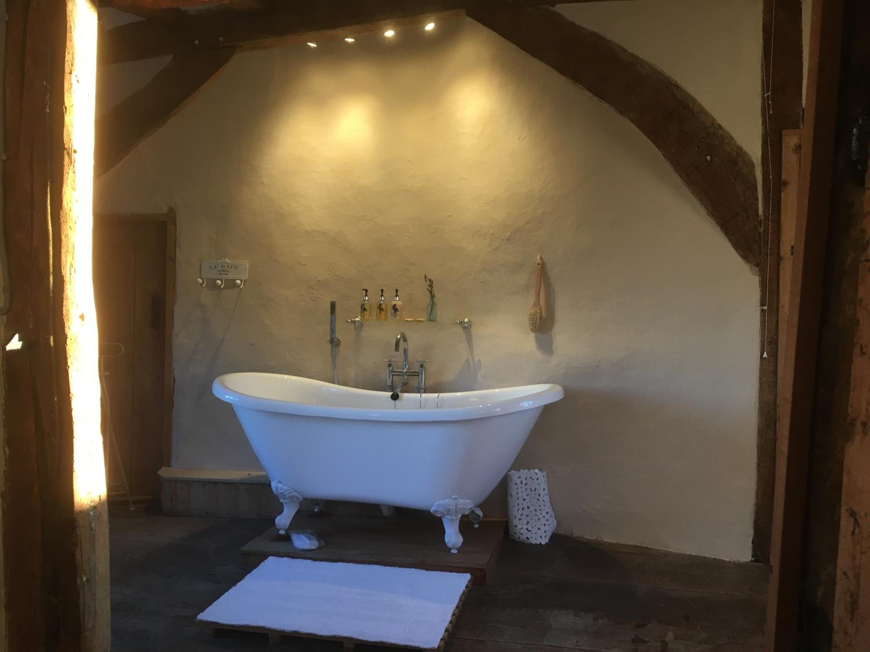 Deluxe King Room photo 2