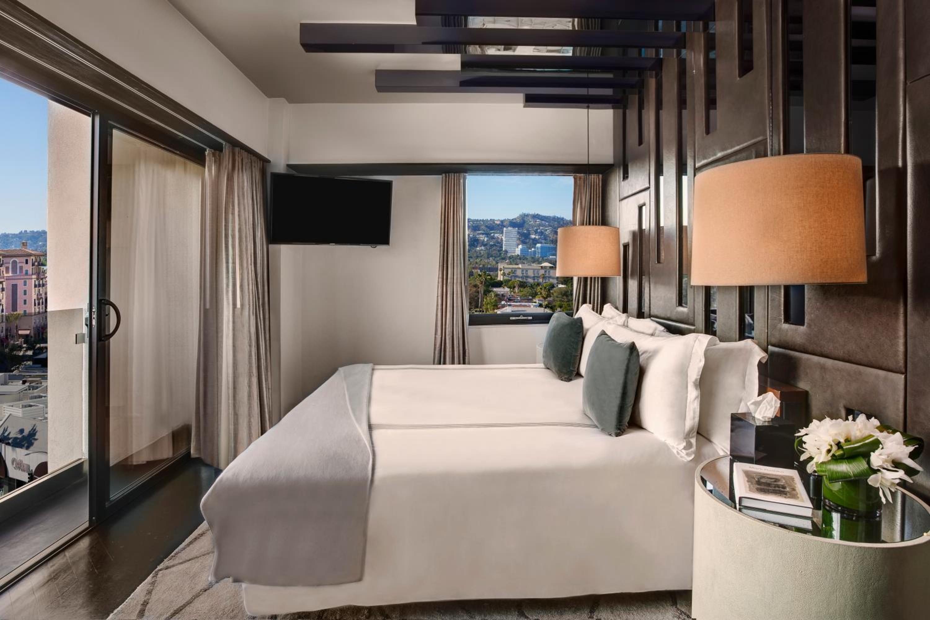 Wilshire Suite