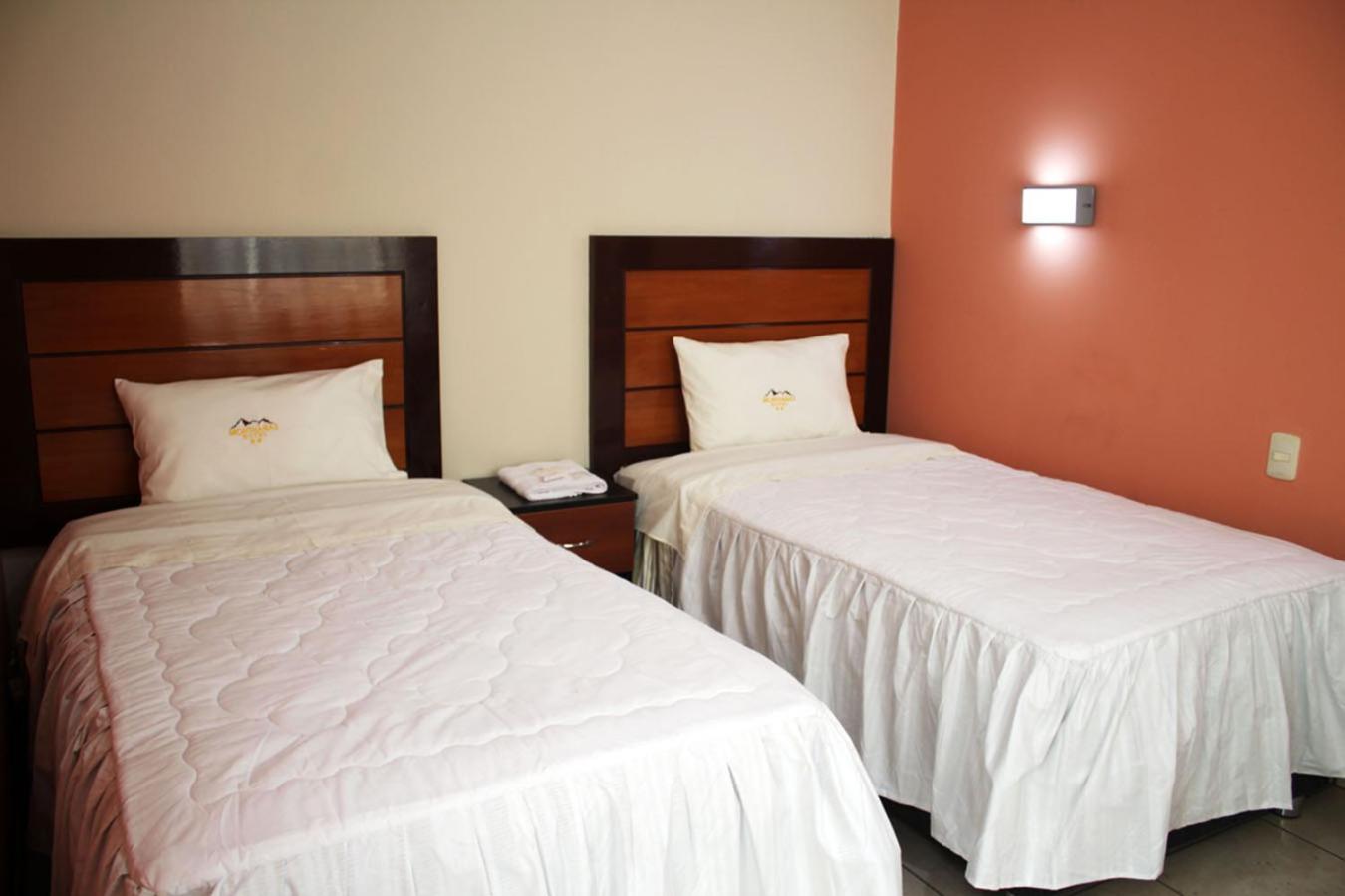 Standard Twin Room photo 2