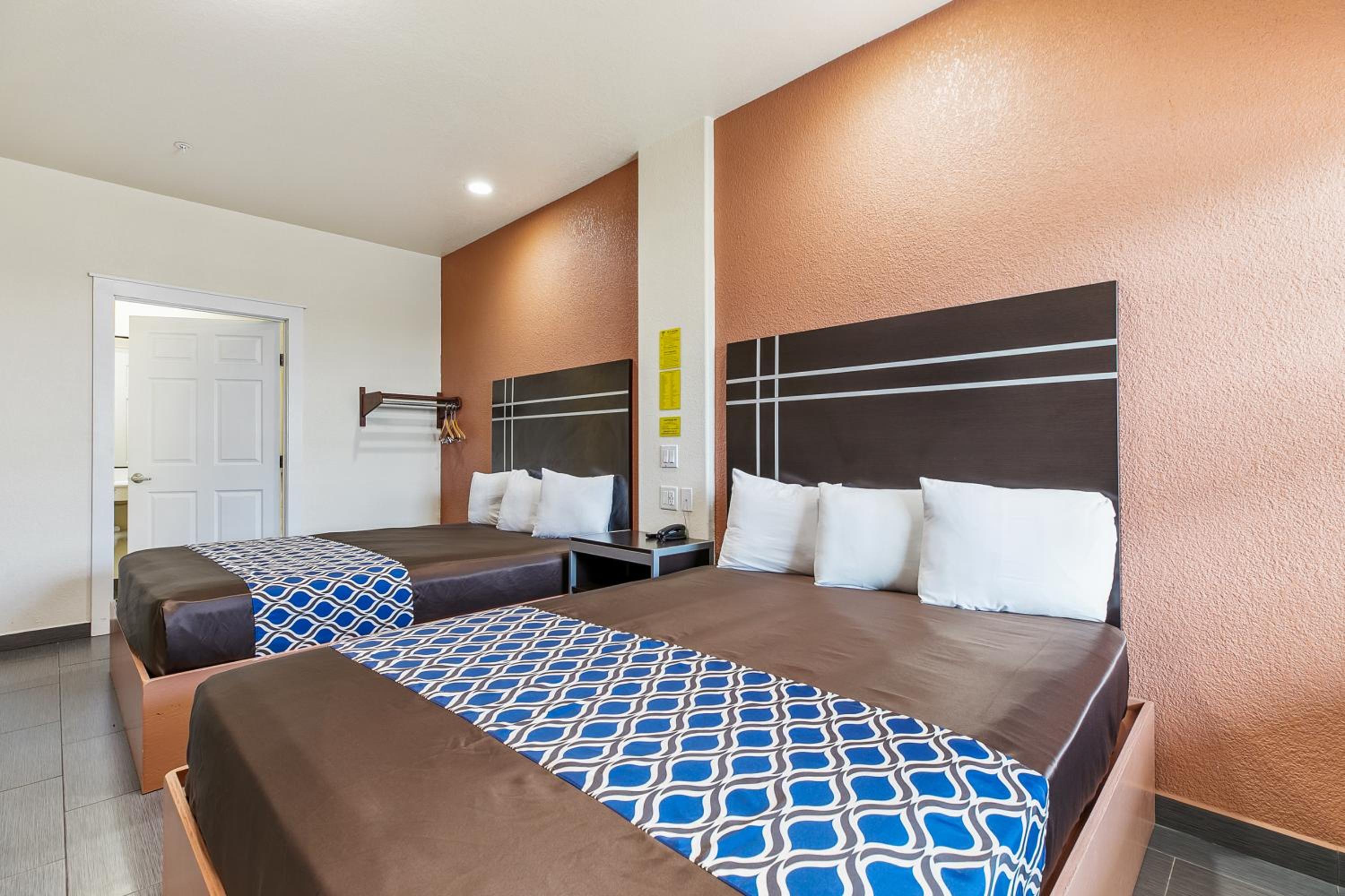 Double Room - Disability Access photo 1