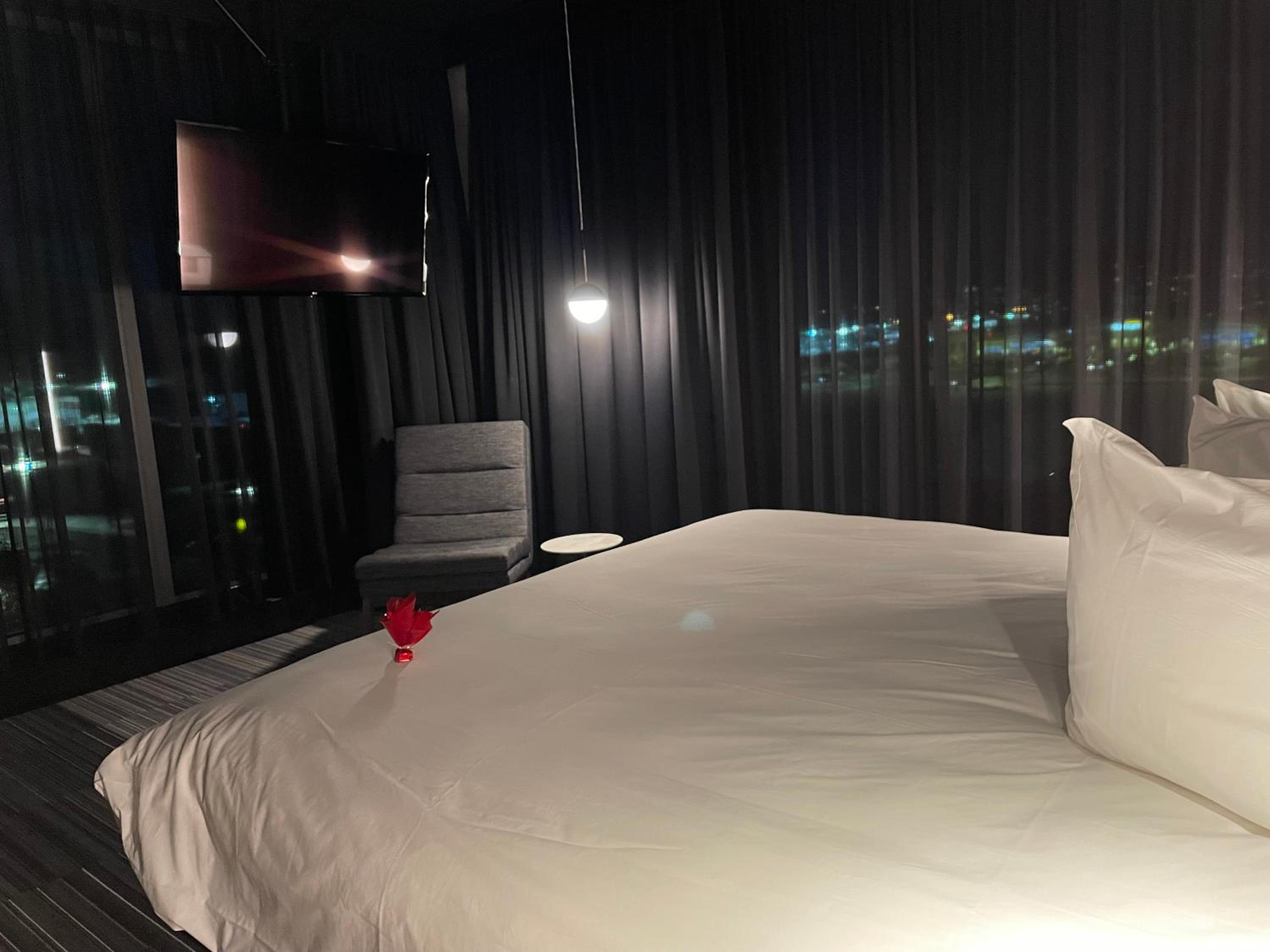 Superior King Suite - Photo 4