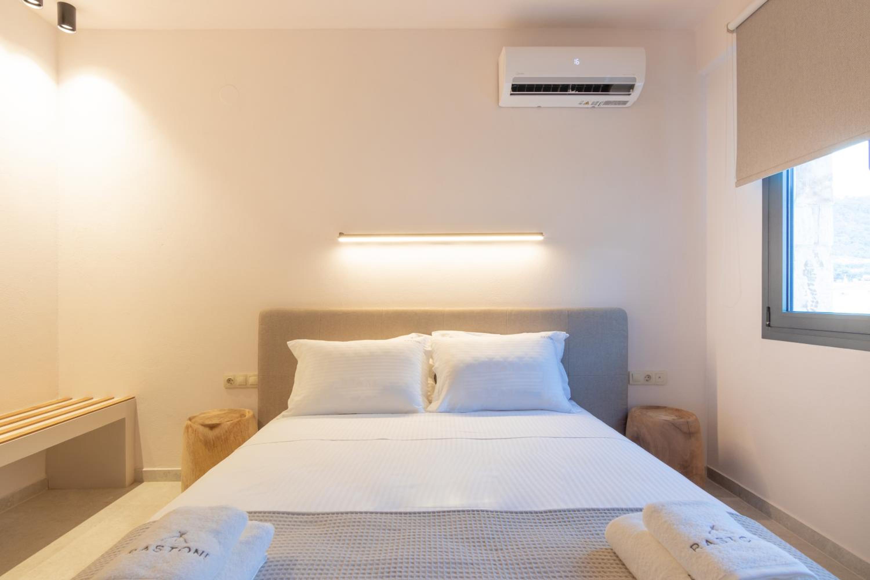 One-Bedroom Apartment - Photo 3