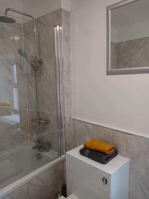 Three-Bedroom Townhouse - Photo 31