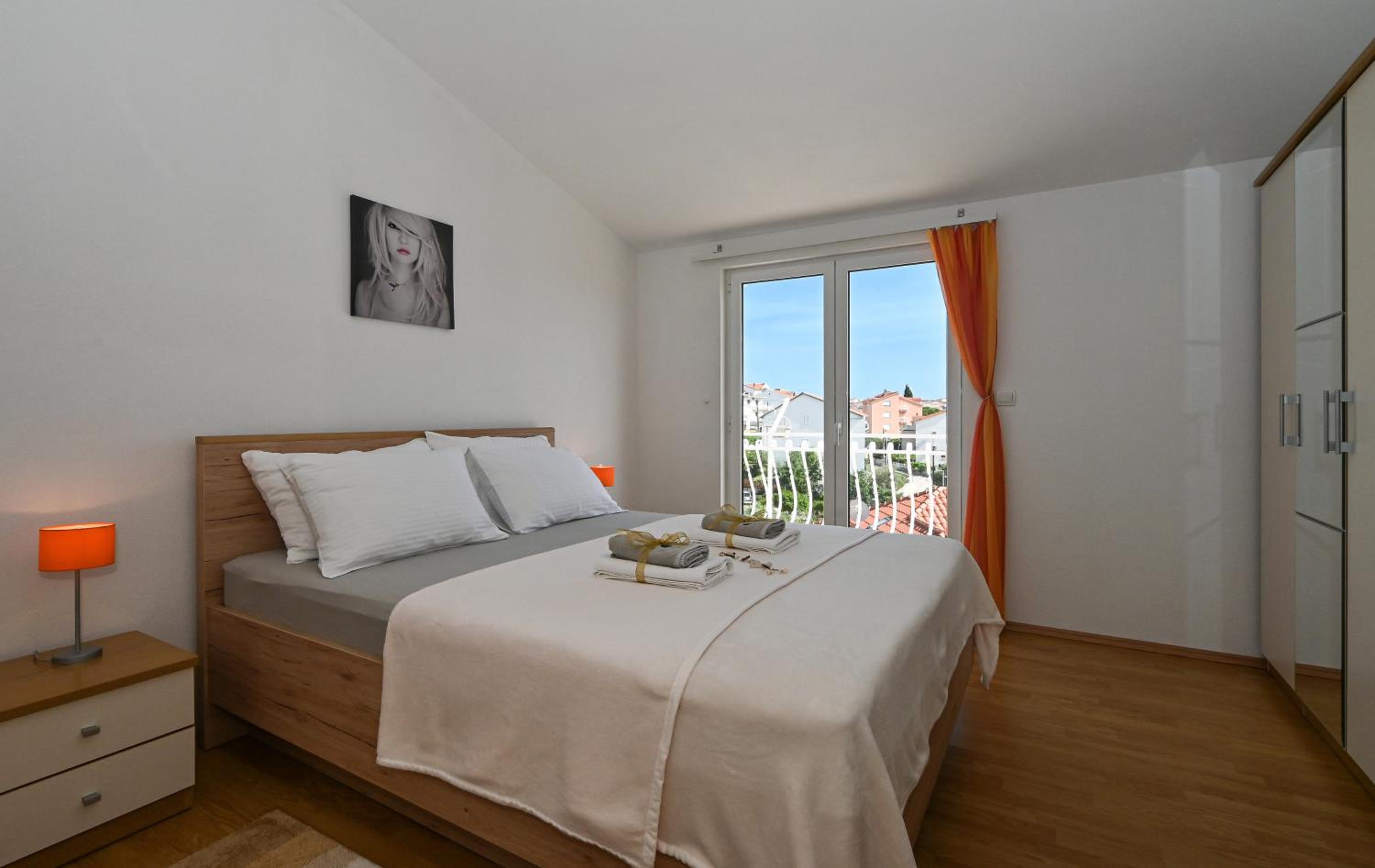 Apartment with Terrace