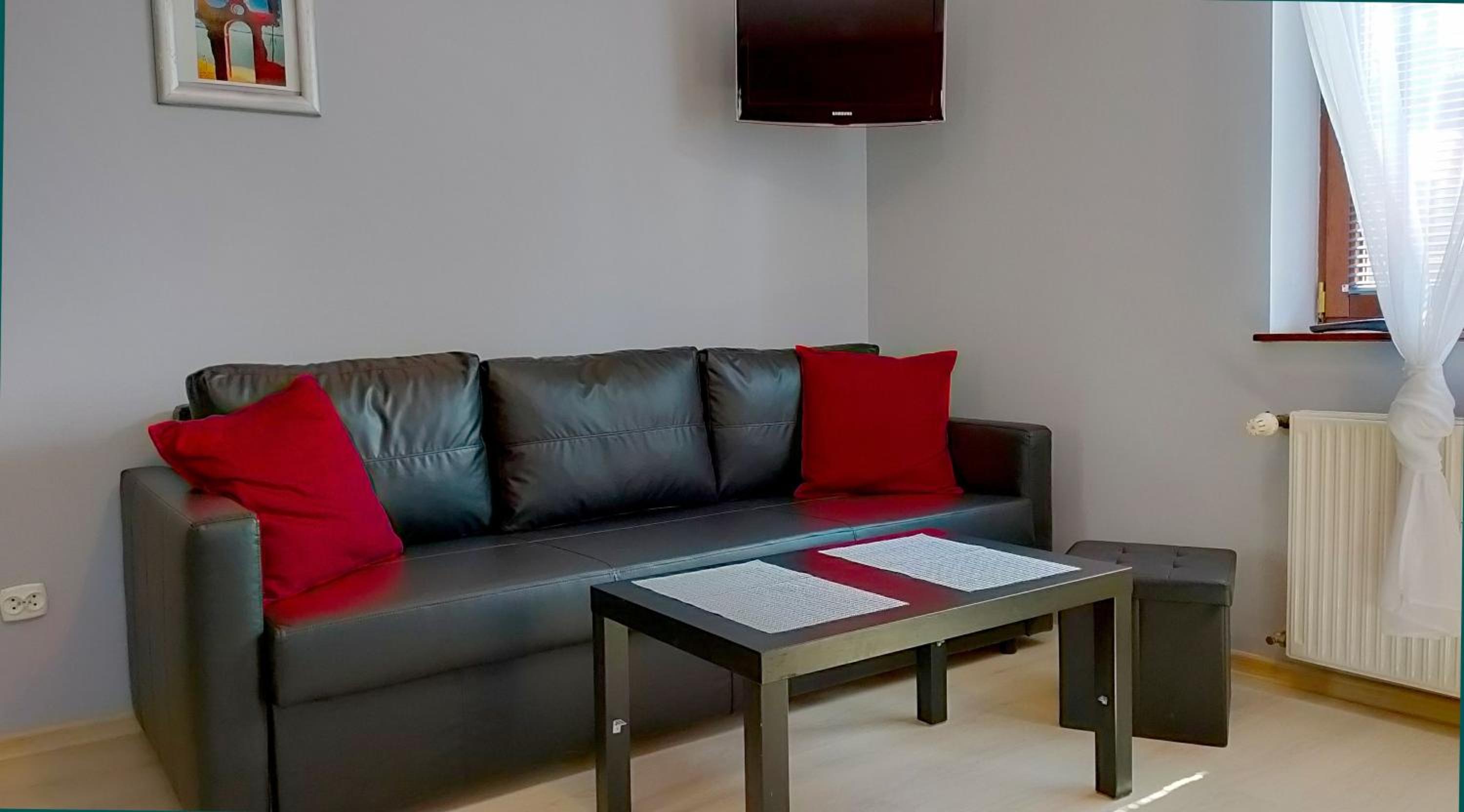Family Room with Balcony photo 3