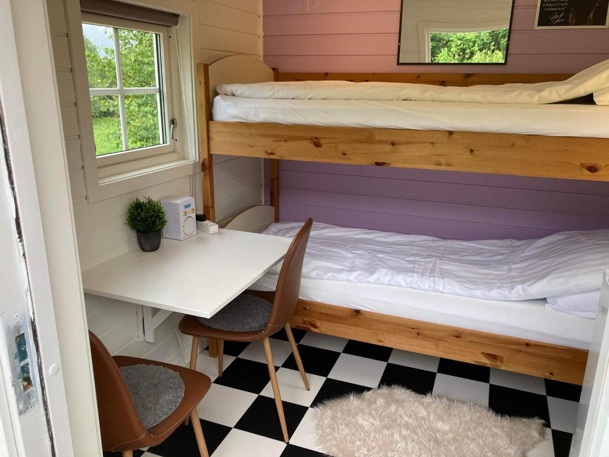 Small Twin Room - Photo 29