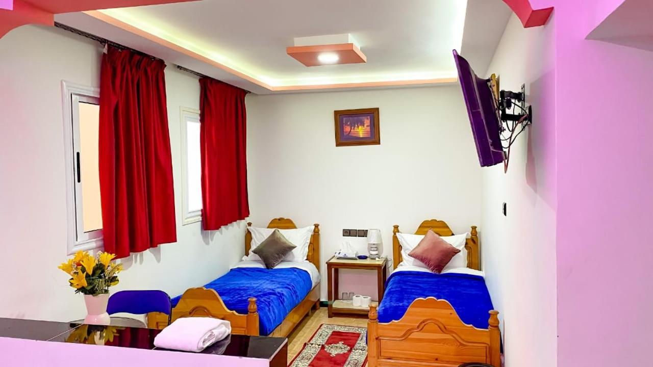 Deluxe Double or Twin Room with Sea View - Photo 13
