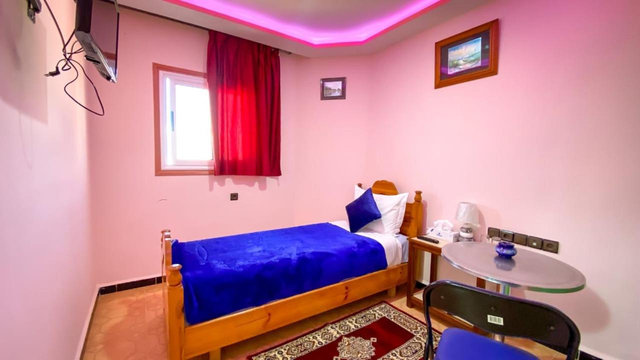 Deluxe Double or Twin Room with Sea View - Photo 8
