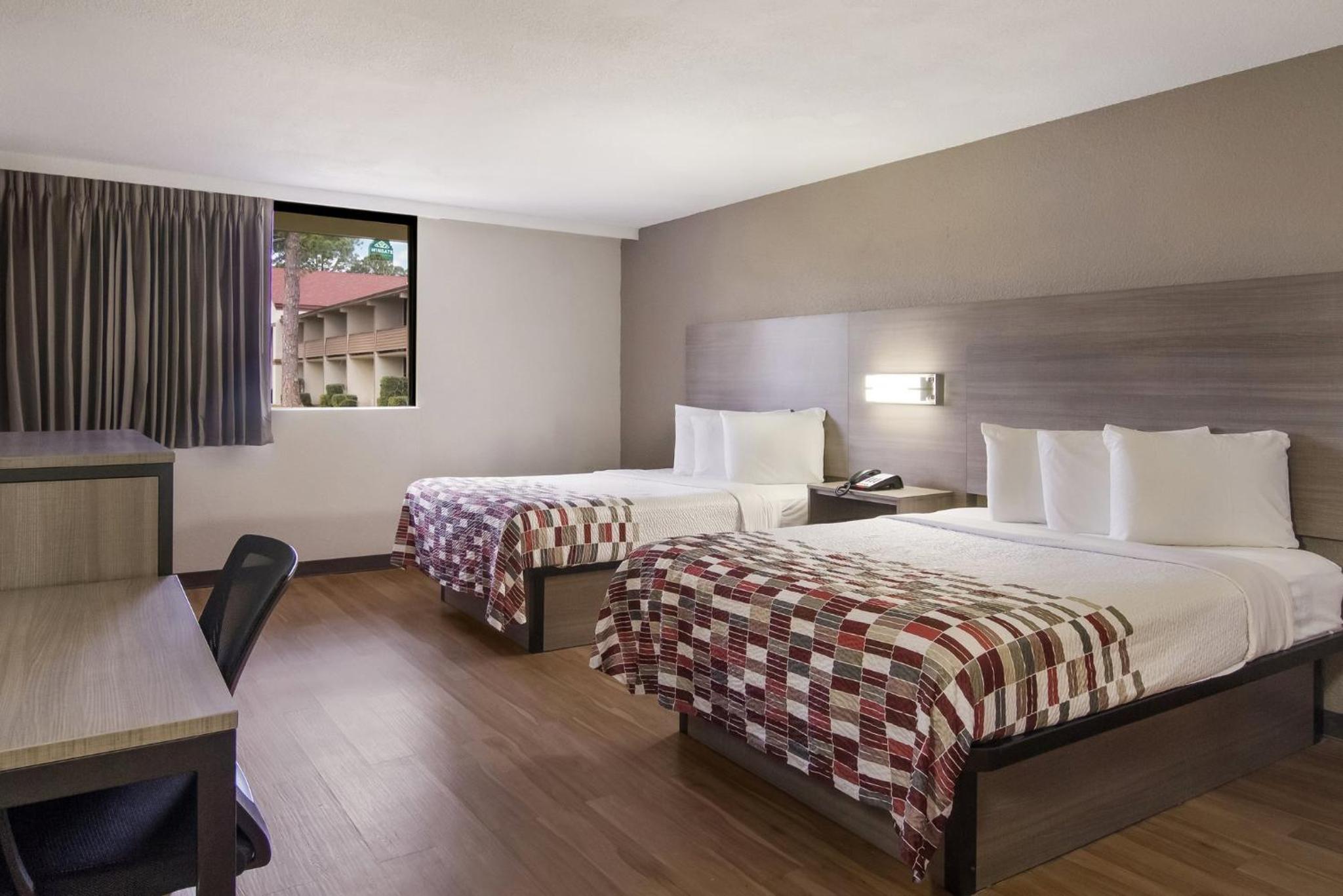 Deluxe Room with Two Queen Beds Non-Smoking - Photo 6