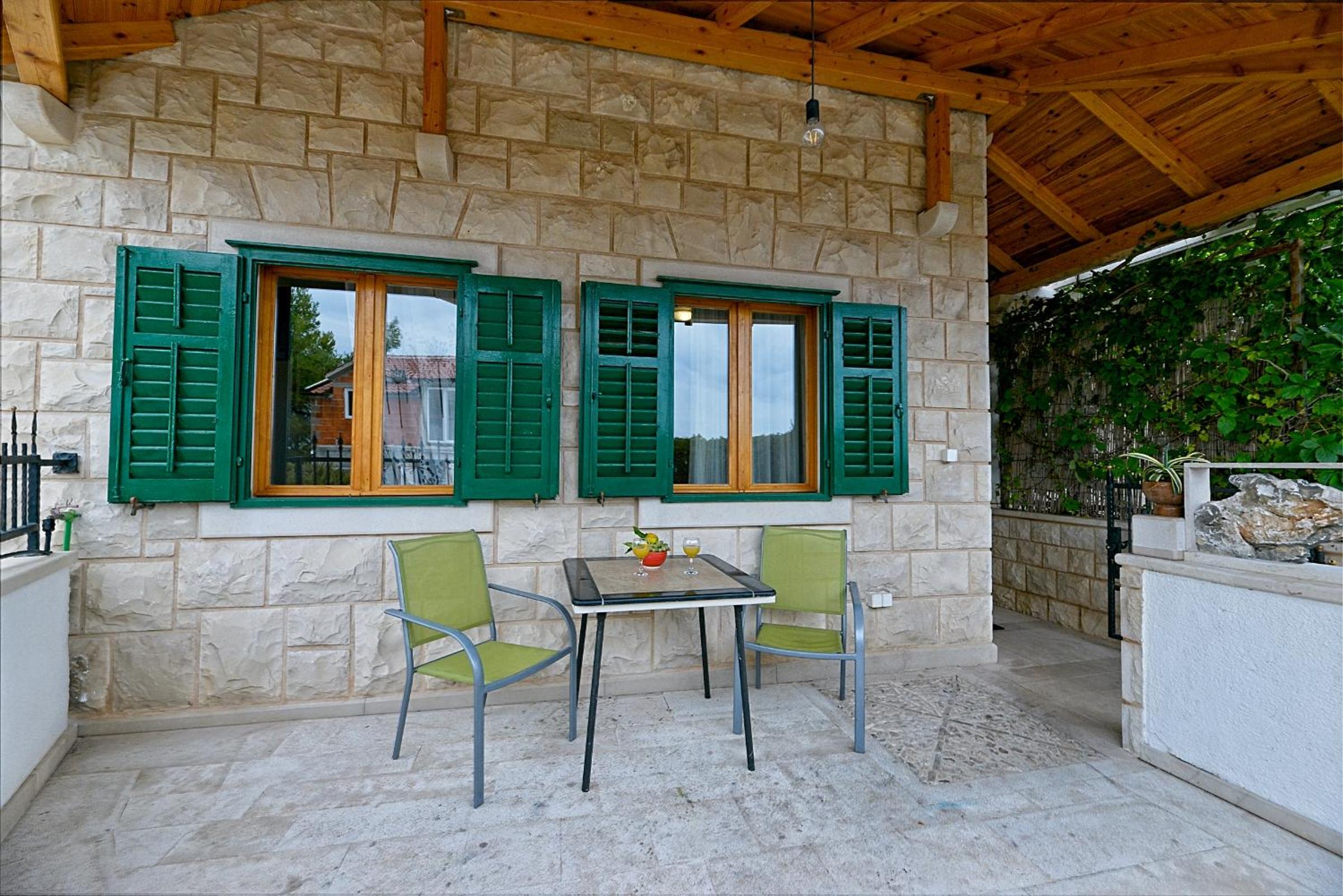 Apartment - Ground Floor photo 2