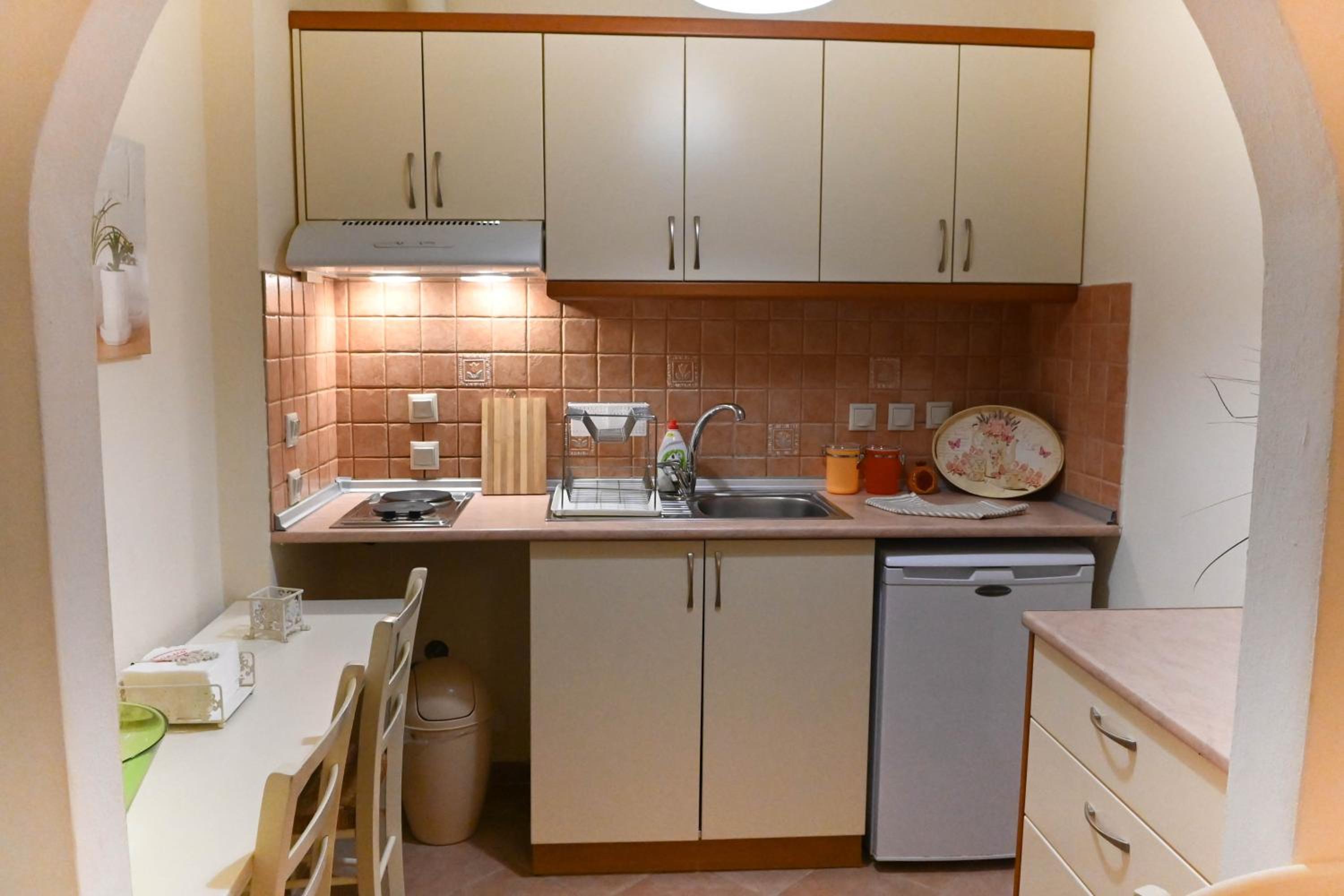 Family Room - Disability Access - Photo 7