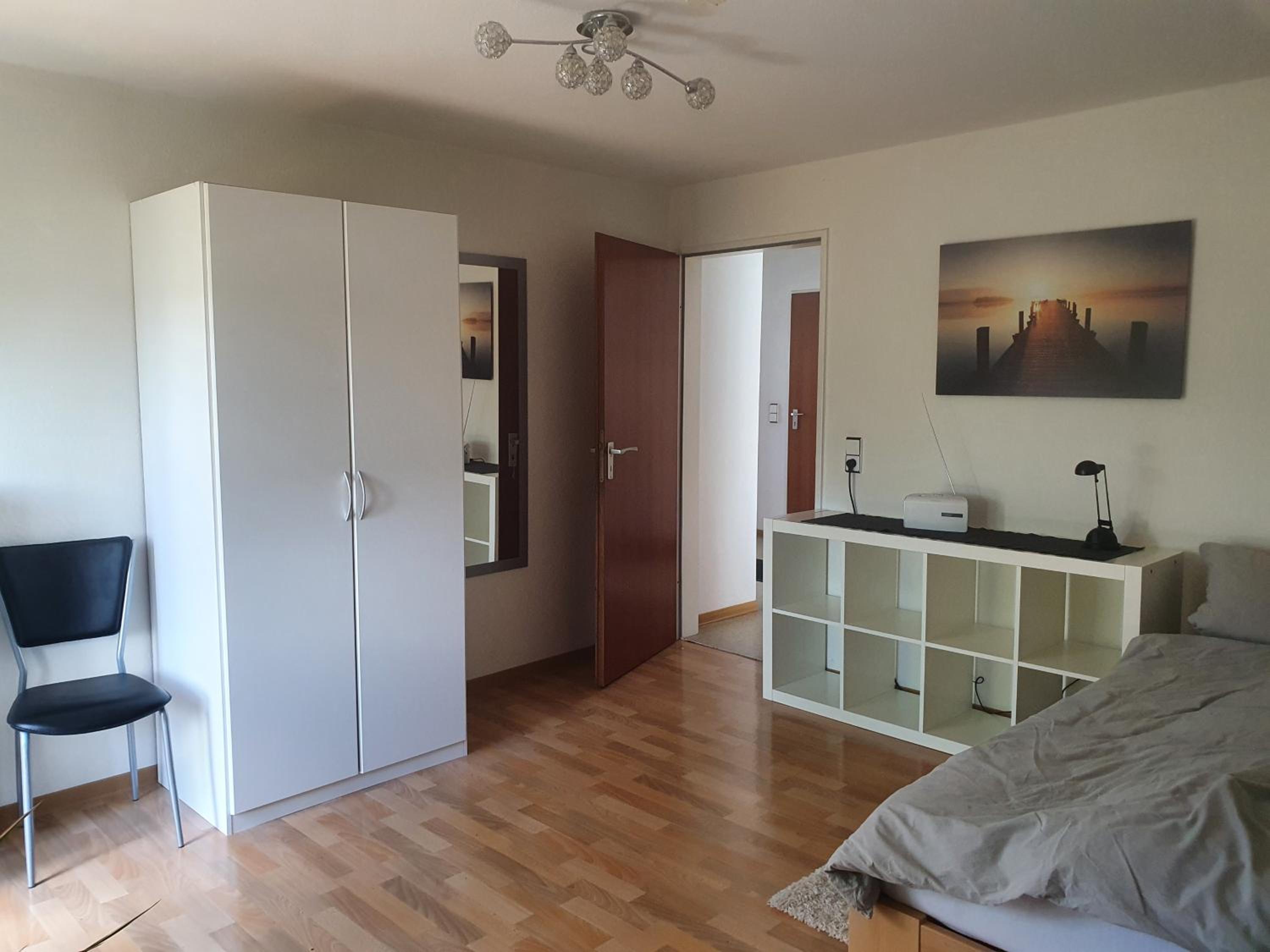 One-Bedroom Apartment photo 1