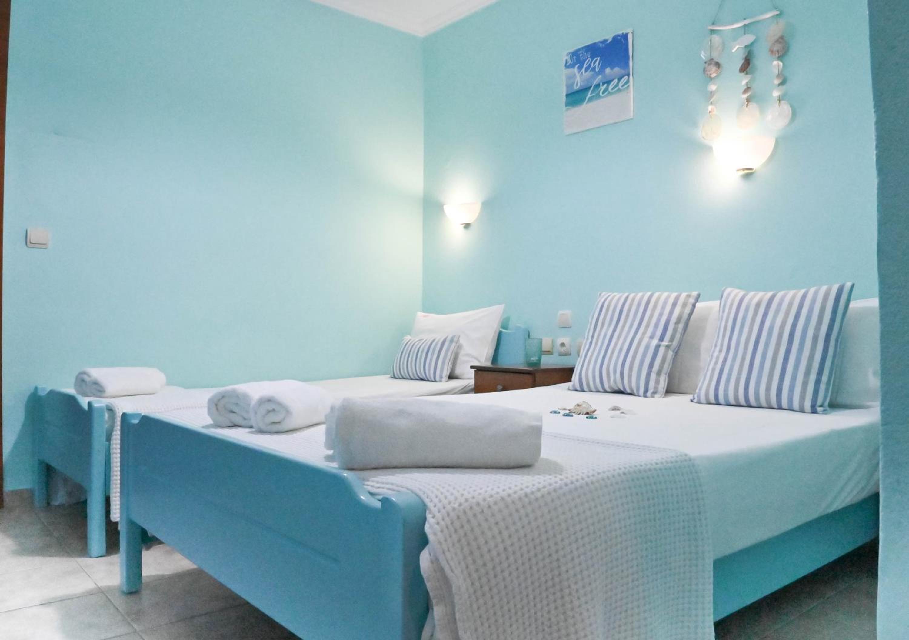 Triple Room with Terrace