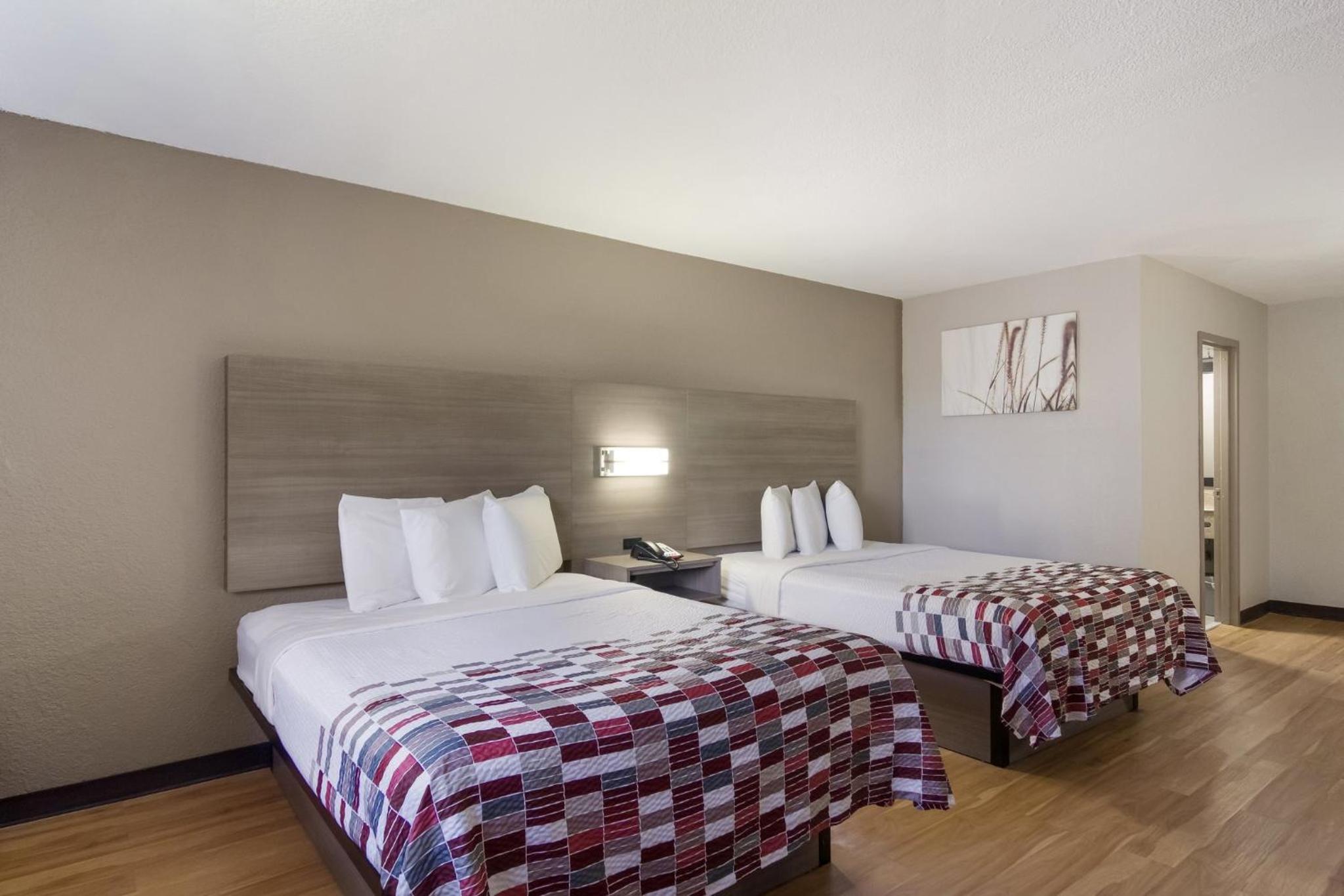 Deluxe Room with Two Queen Beds Non-Smoking - Photo 1