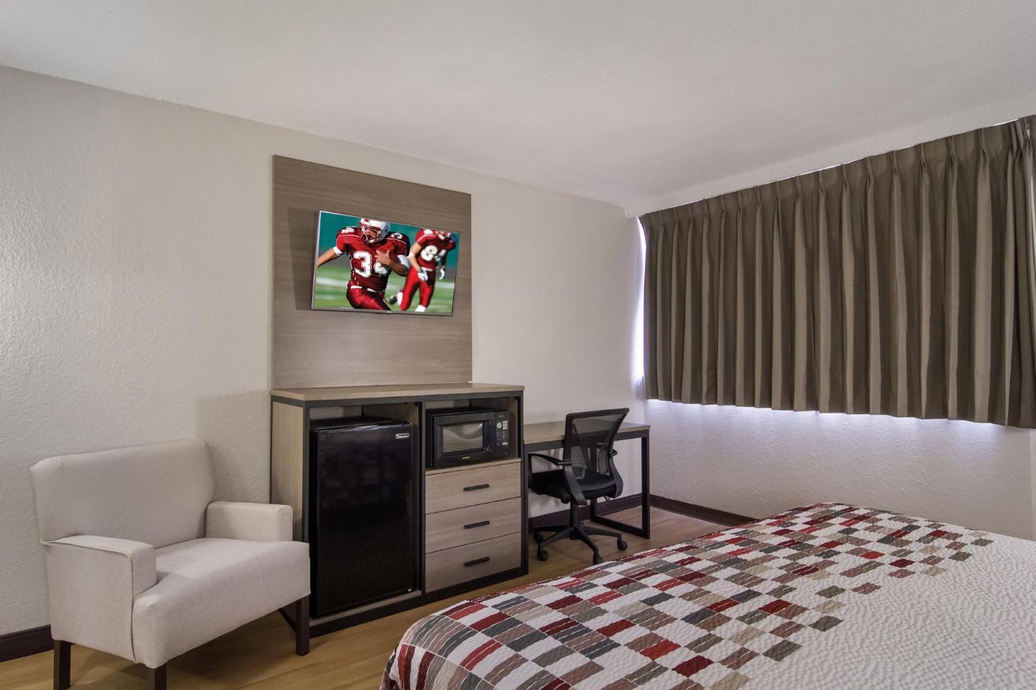 Suite King Room Non-Smoking - Photo 4