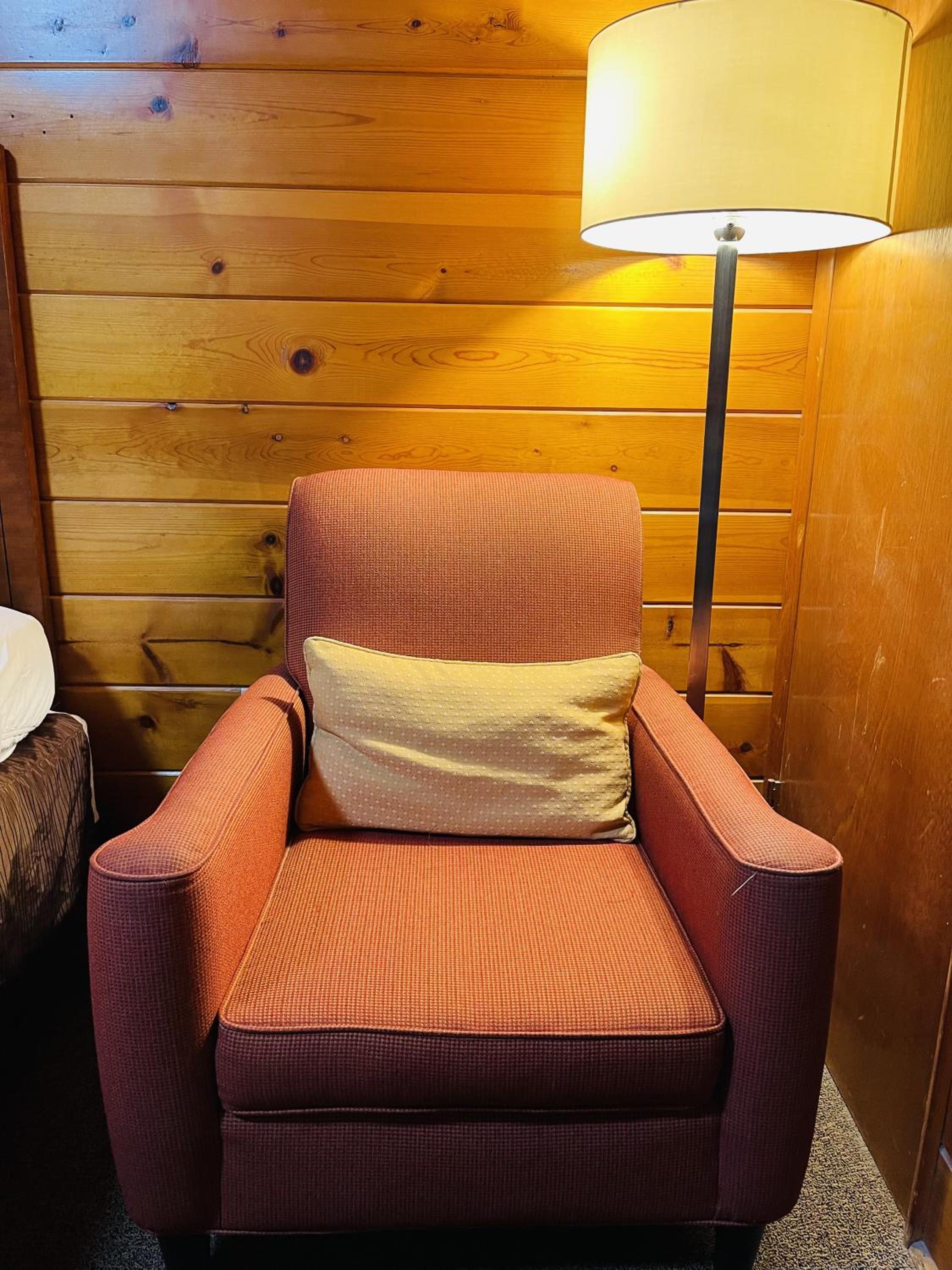 Small King Room photo 3