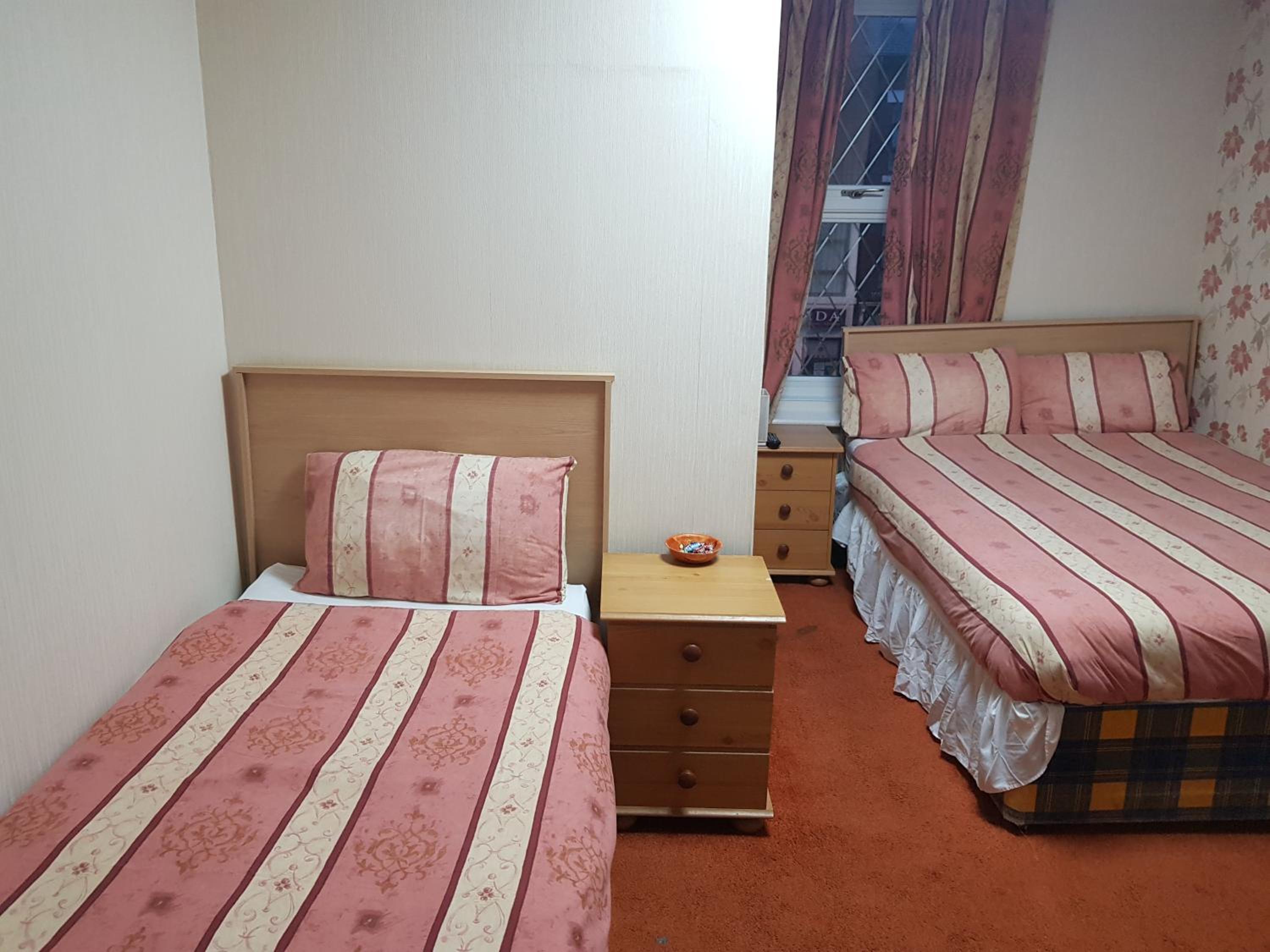 Standard Triple Room - Photo 1