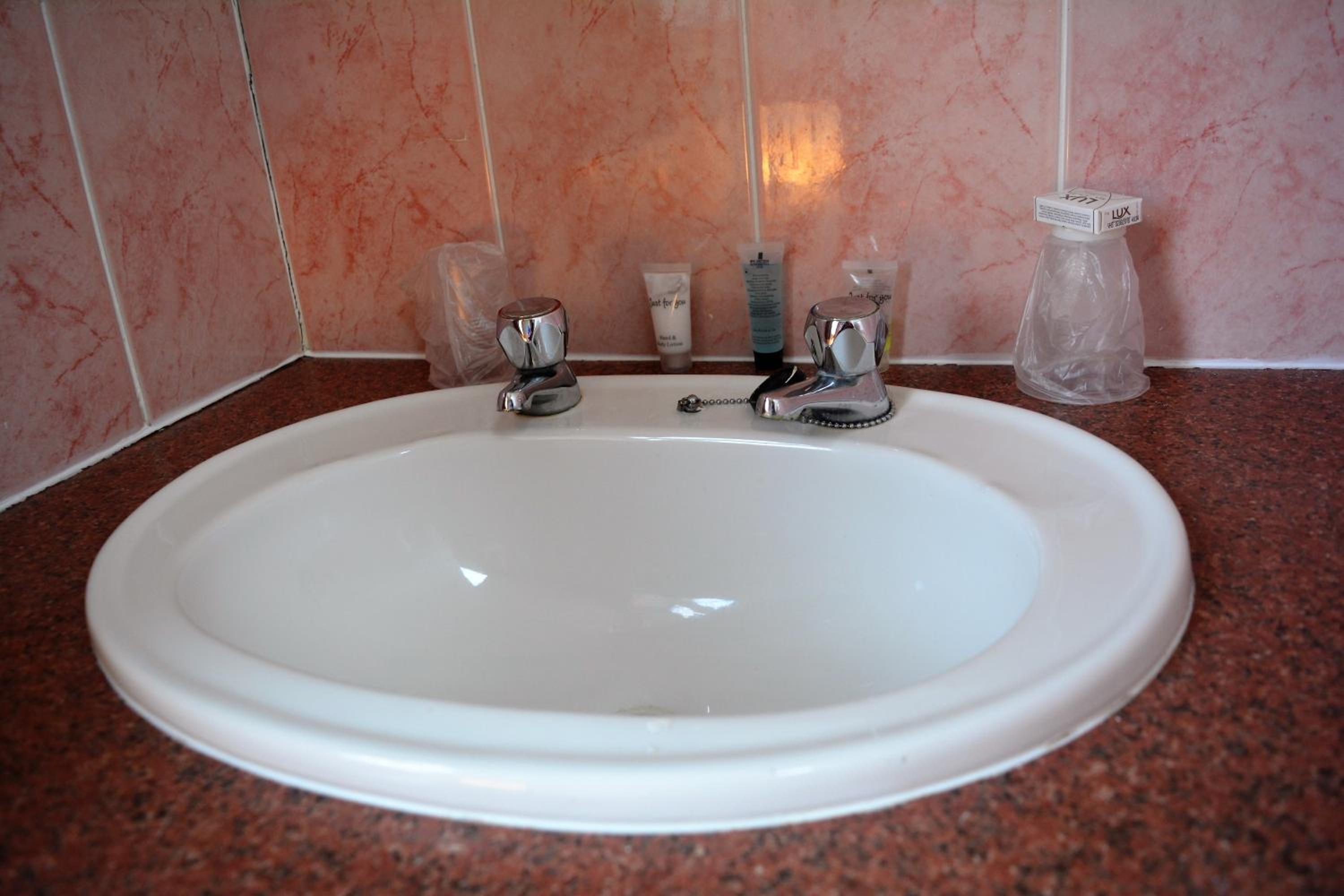 Standard Triple Room - Photo 4