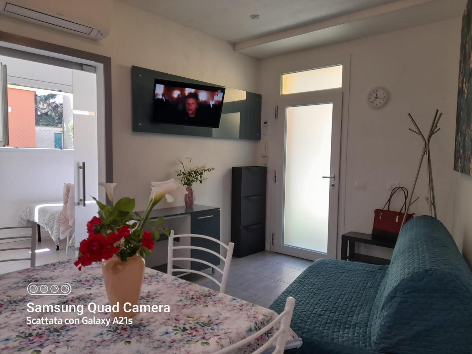 Apartment with Garden View