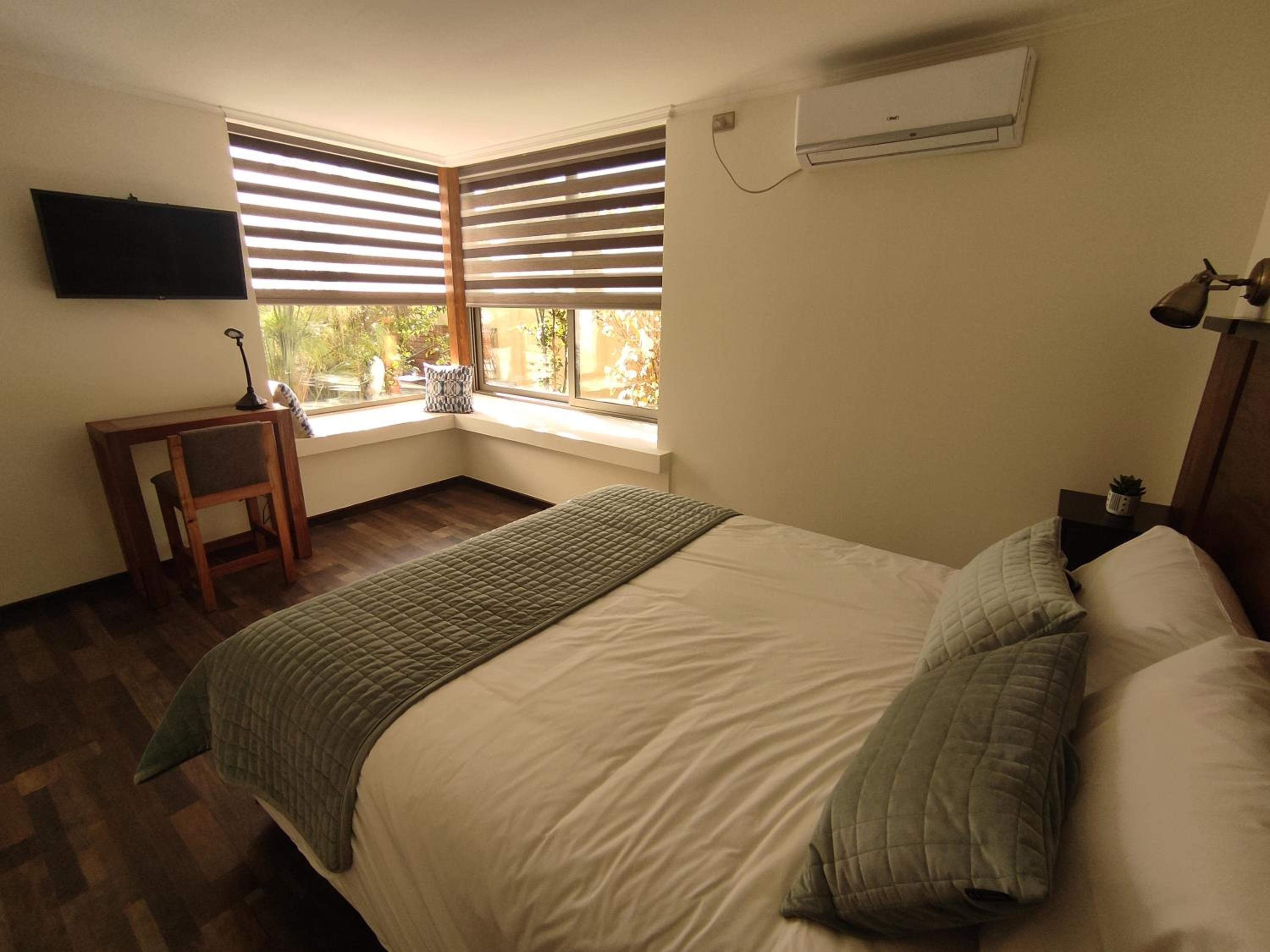 Double Room with Private Bathroom photo 1