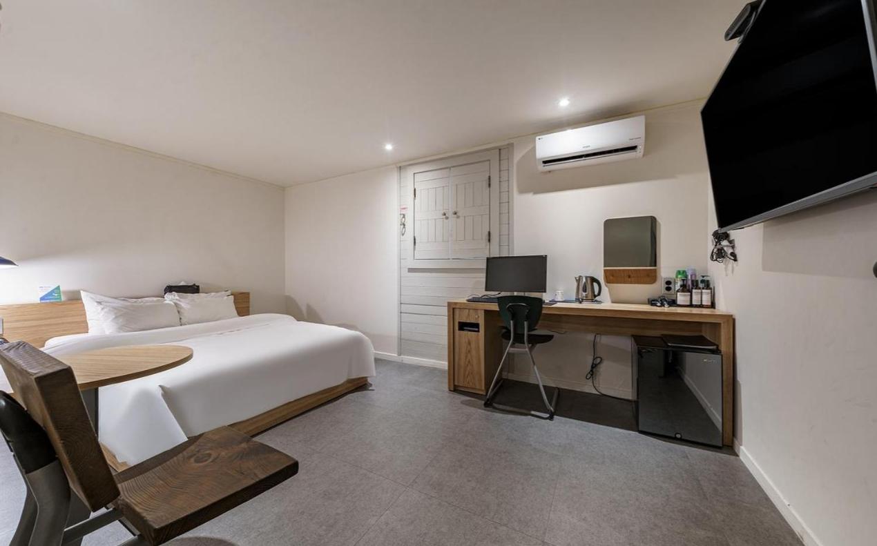 Standard Double Room photo 3