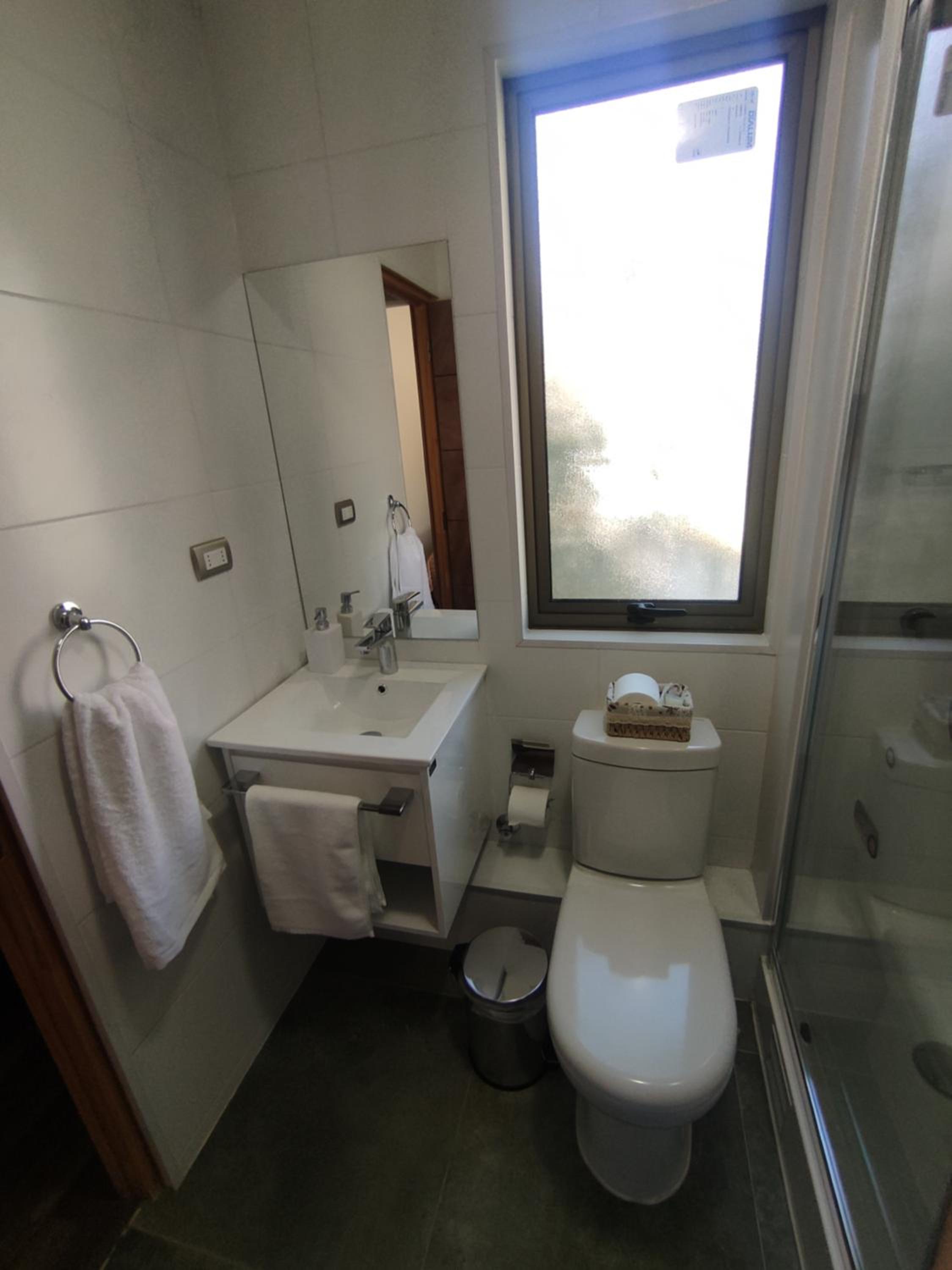 Single Room with Private Bathroom photo 2