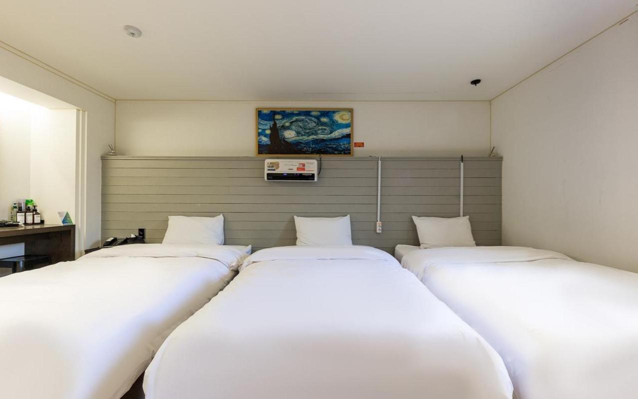 Triple Room photo 2
