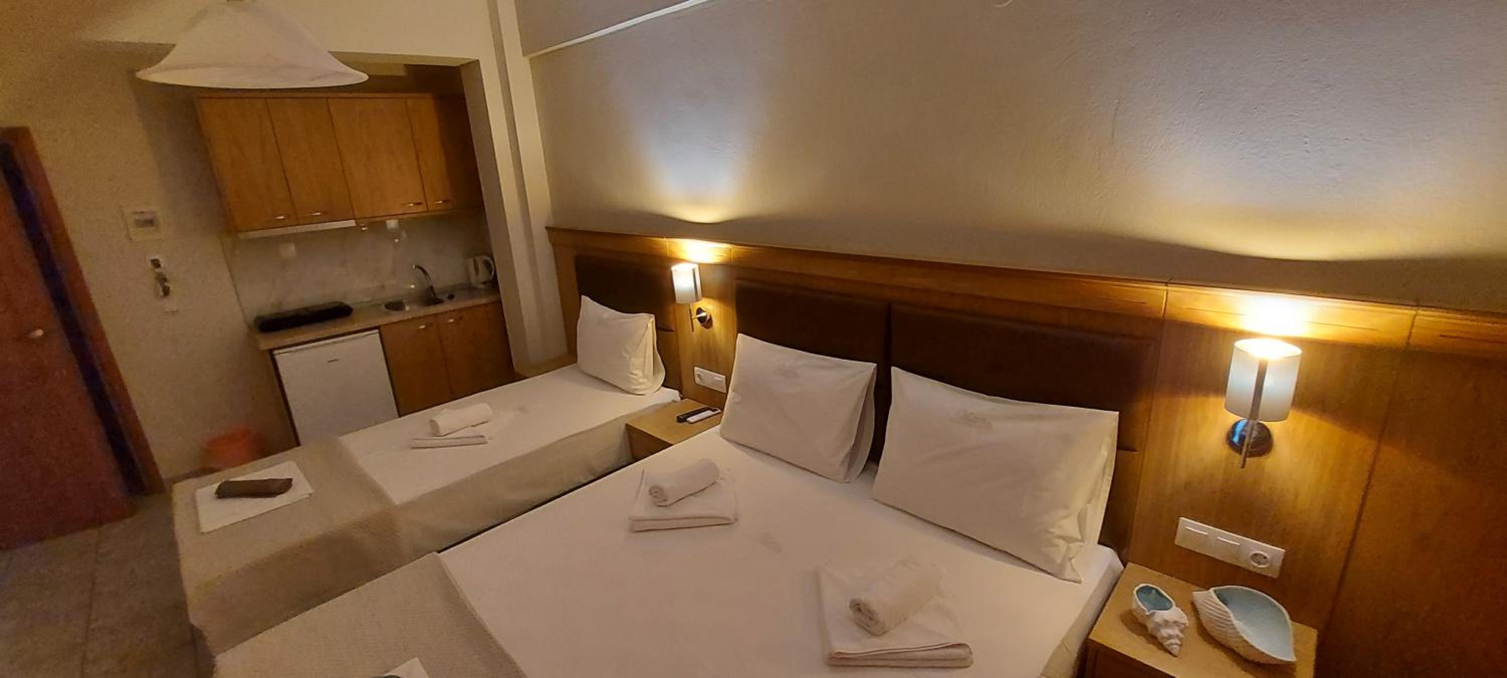 Triple Room - Photo 8