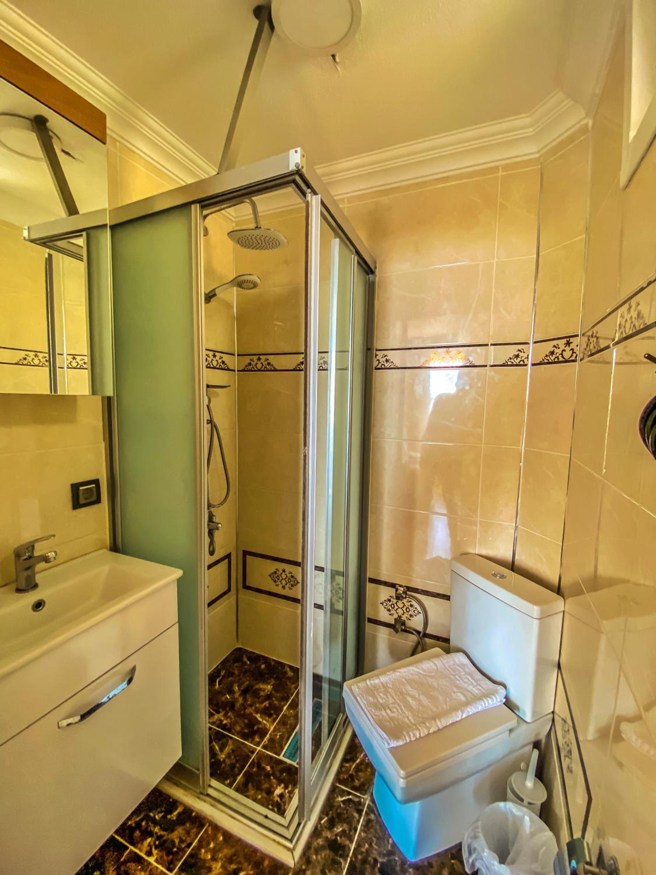 Family Suite - Photo 5