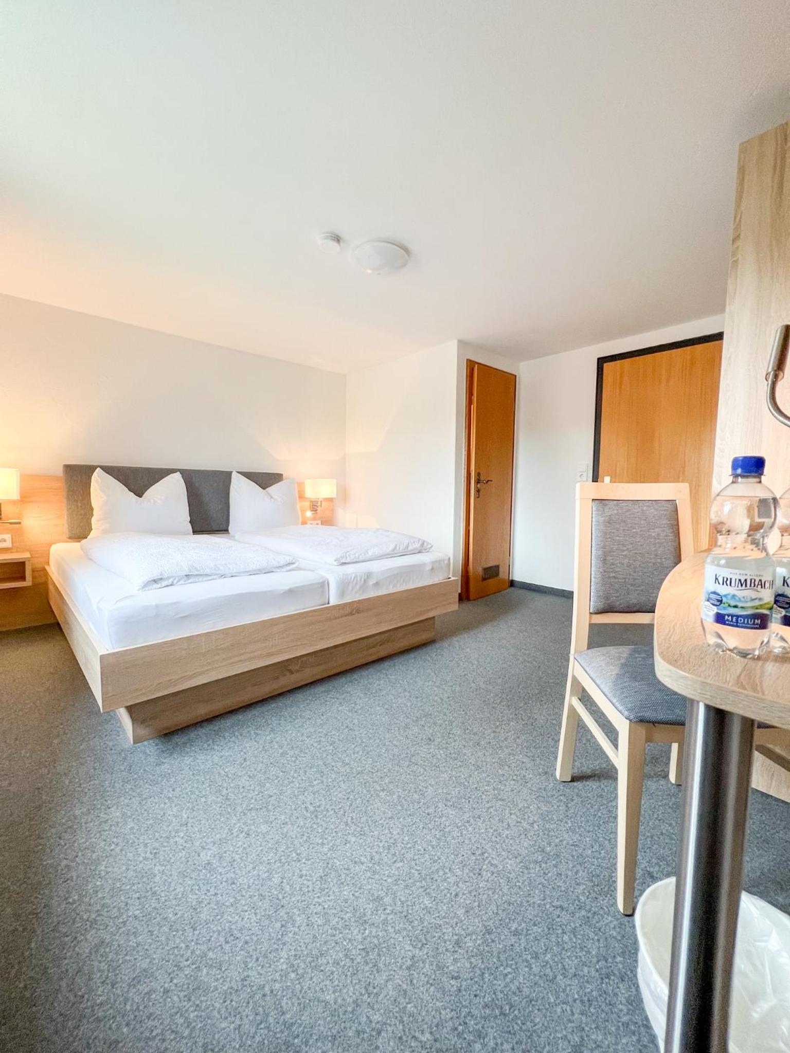 Double Room with Private Bathroom photo 1