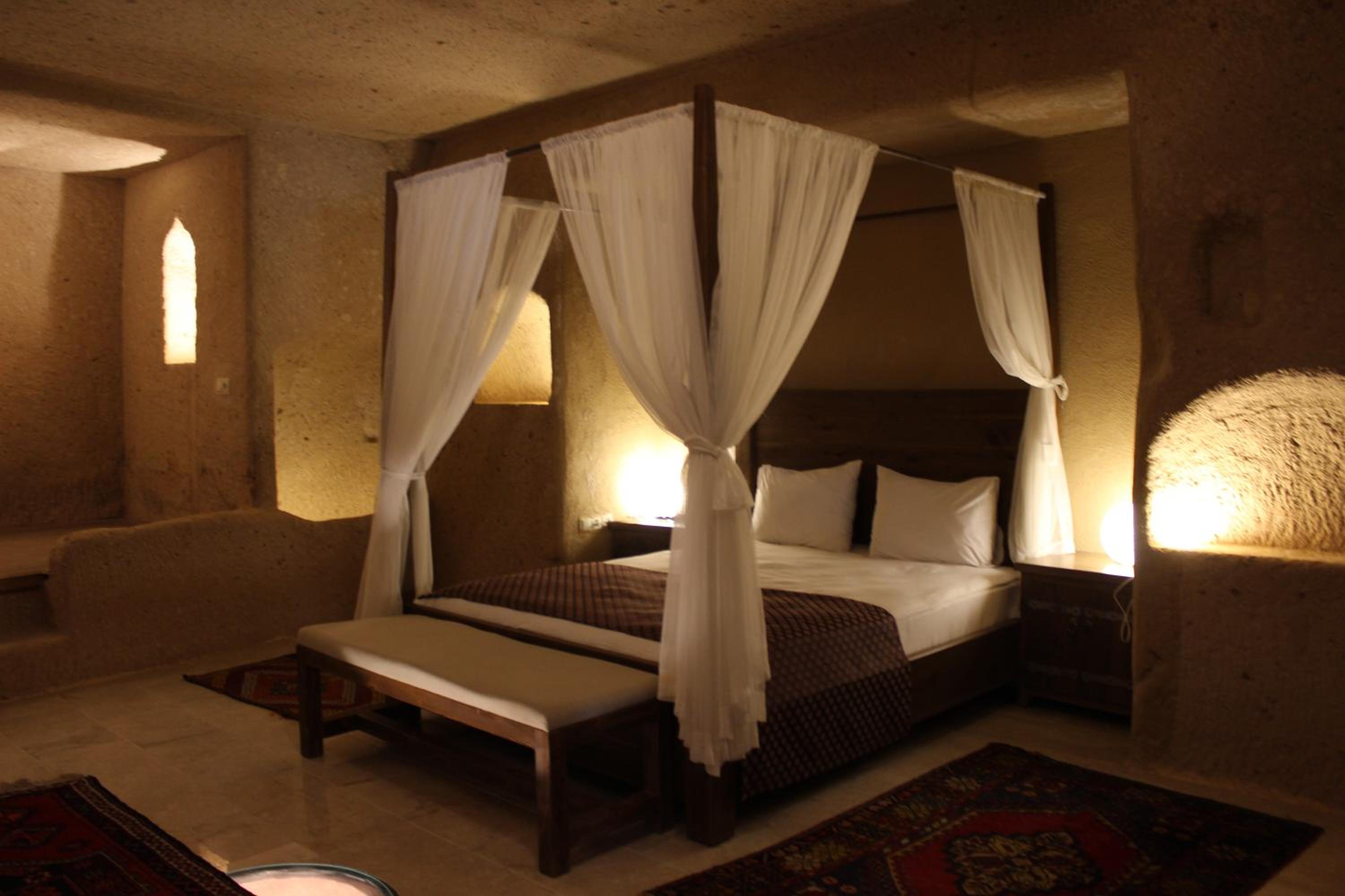 King Suite with Spa Bath photo 1
