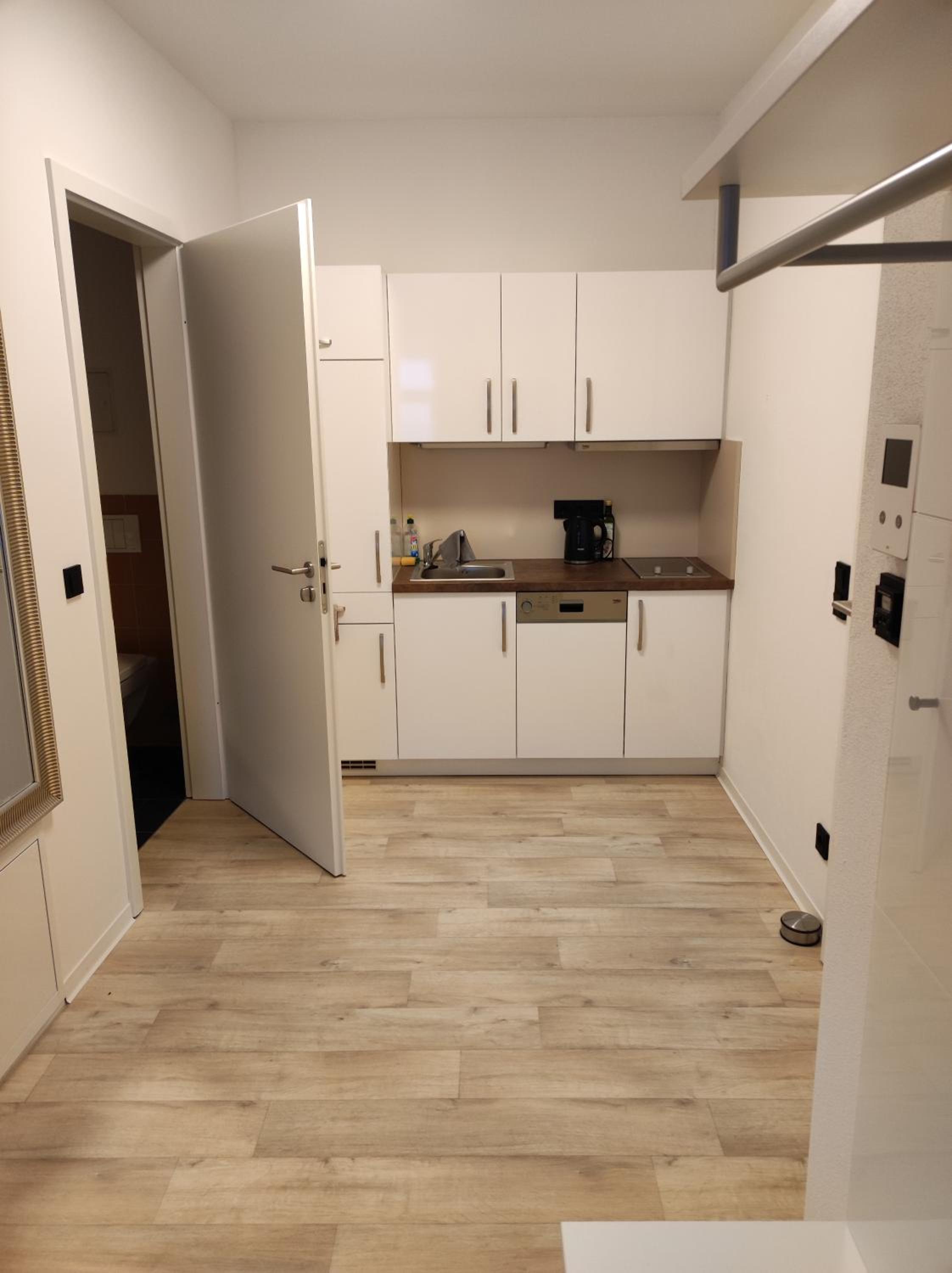Apartment - Ground Floor - Photo 2