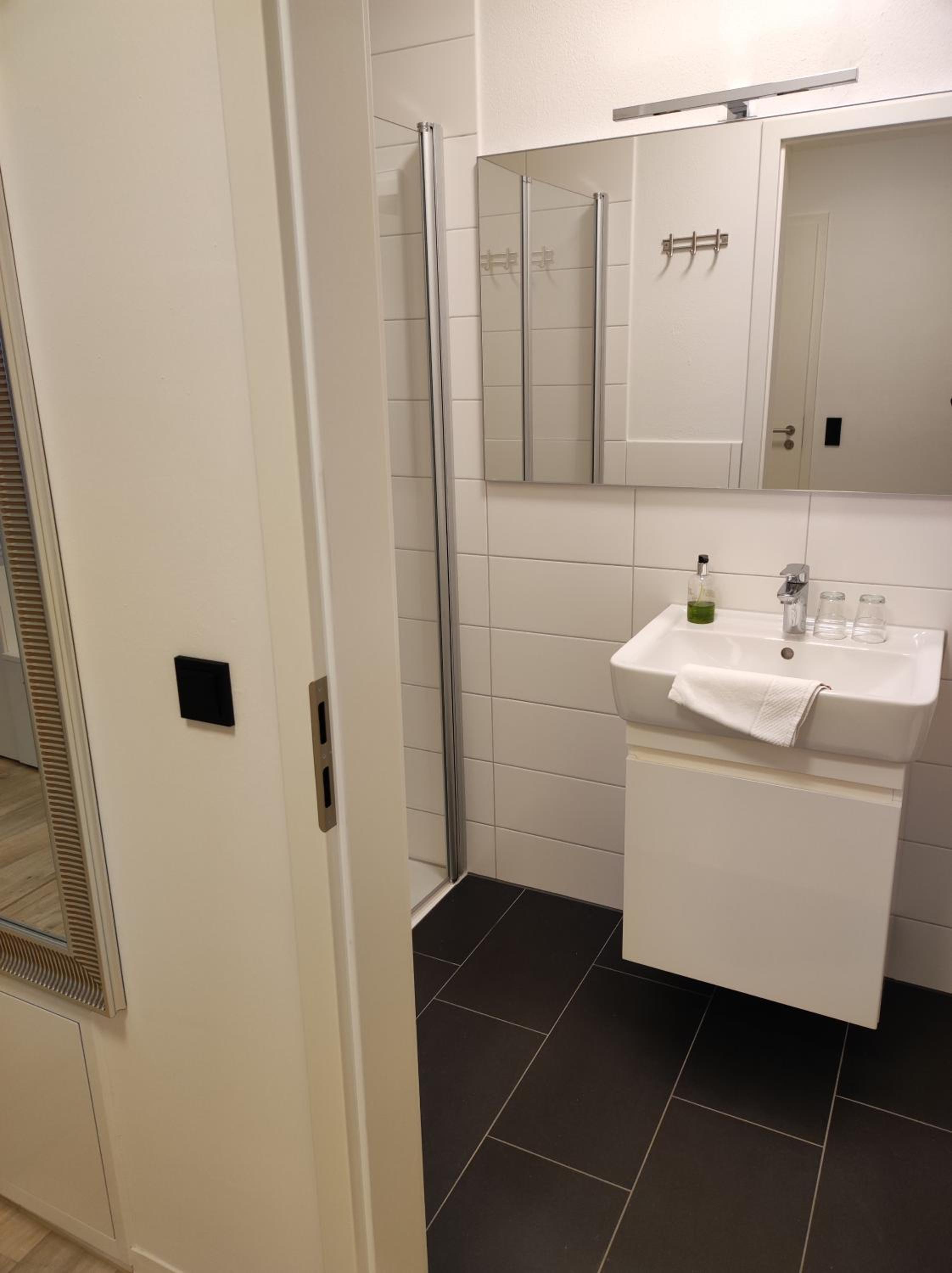 Apartment - Ground Floor - Photo 3