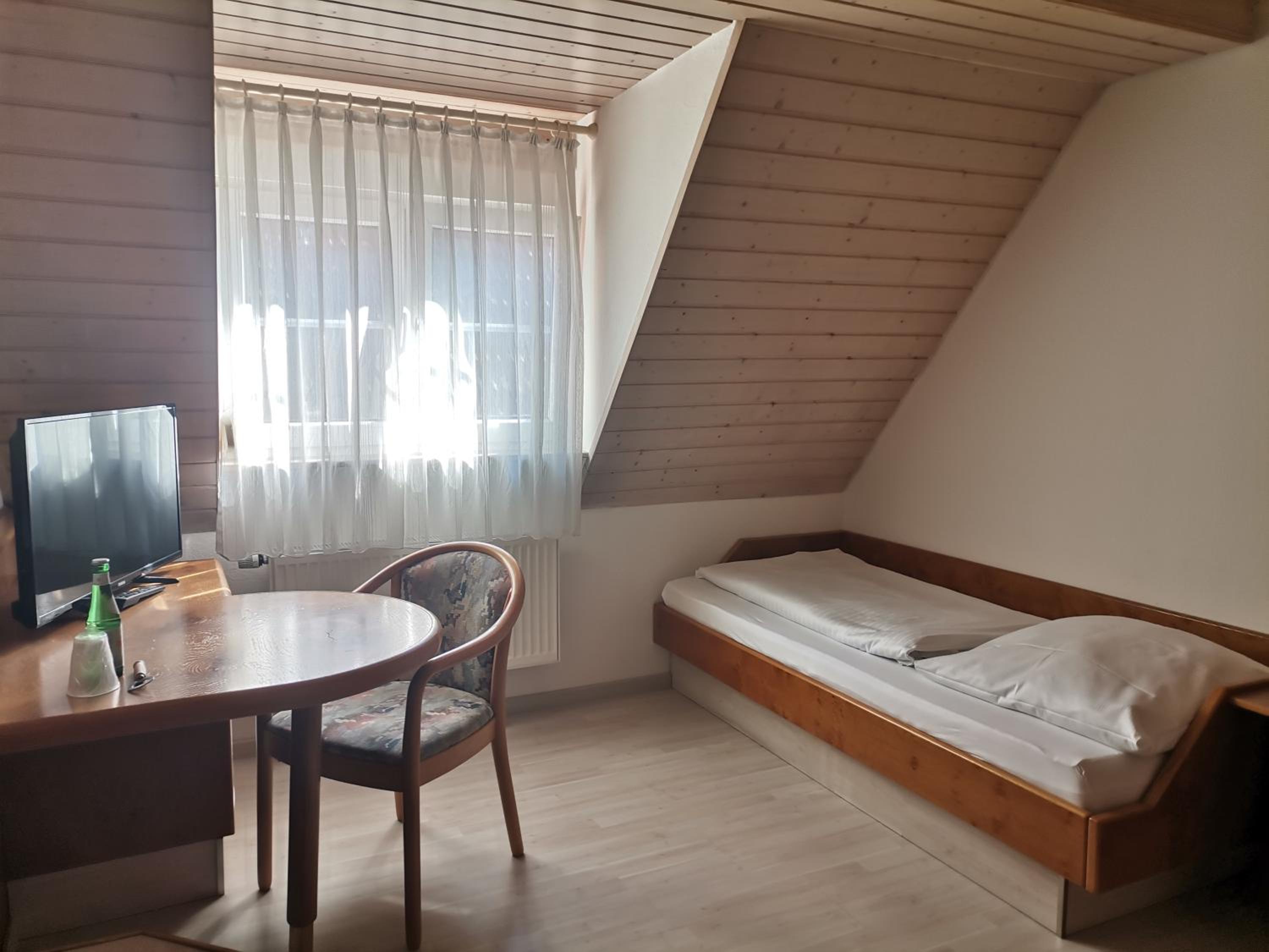 Single Room photo 1