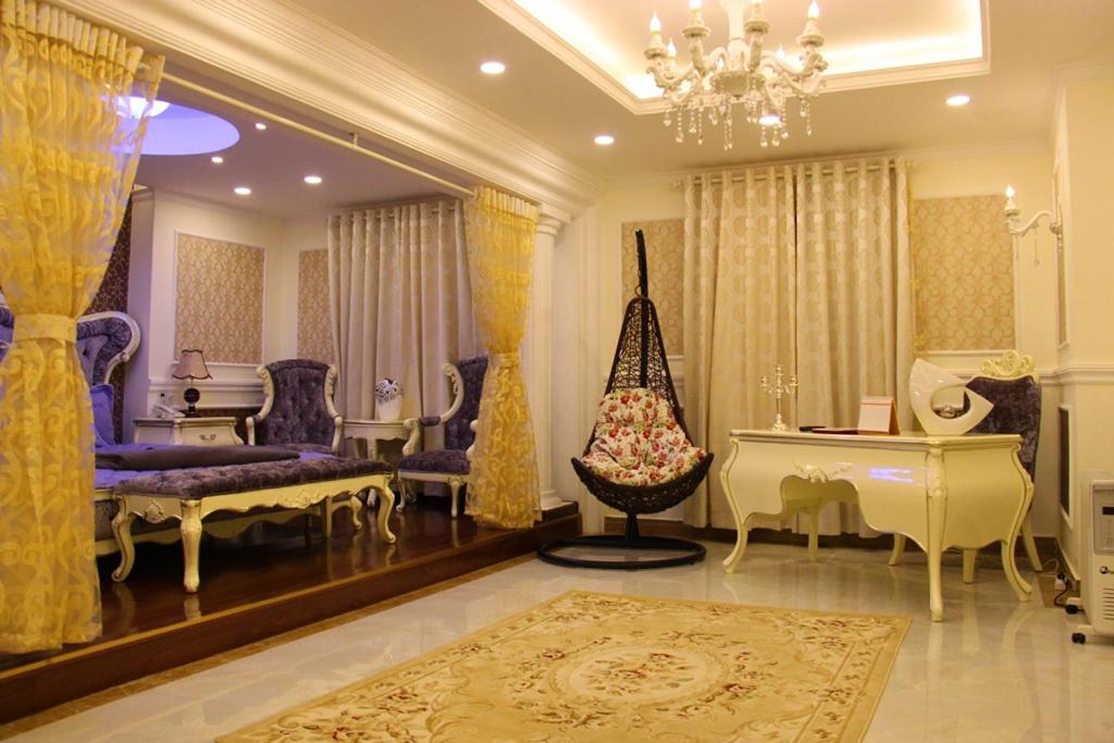 King Room with Lake View photo 2