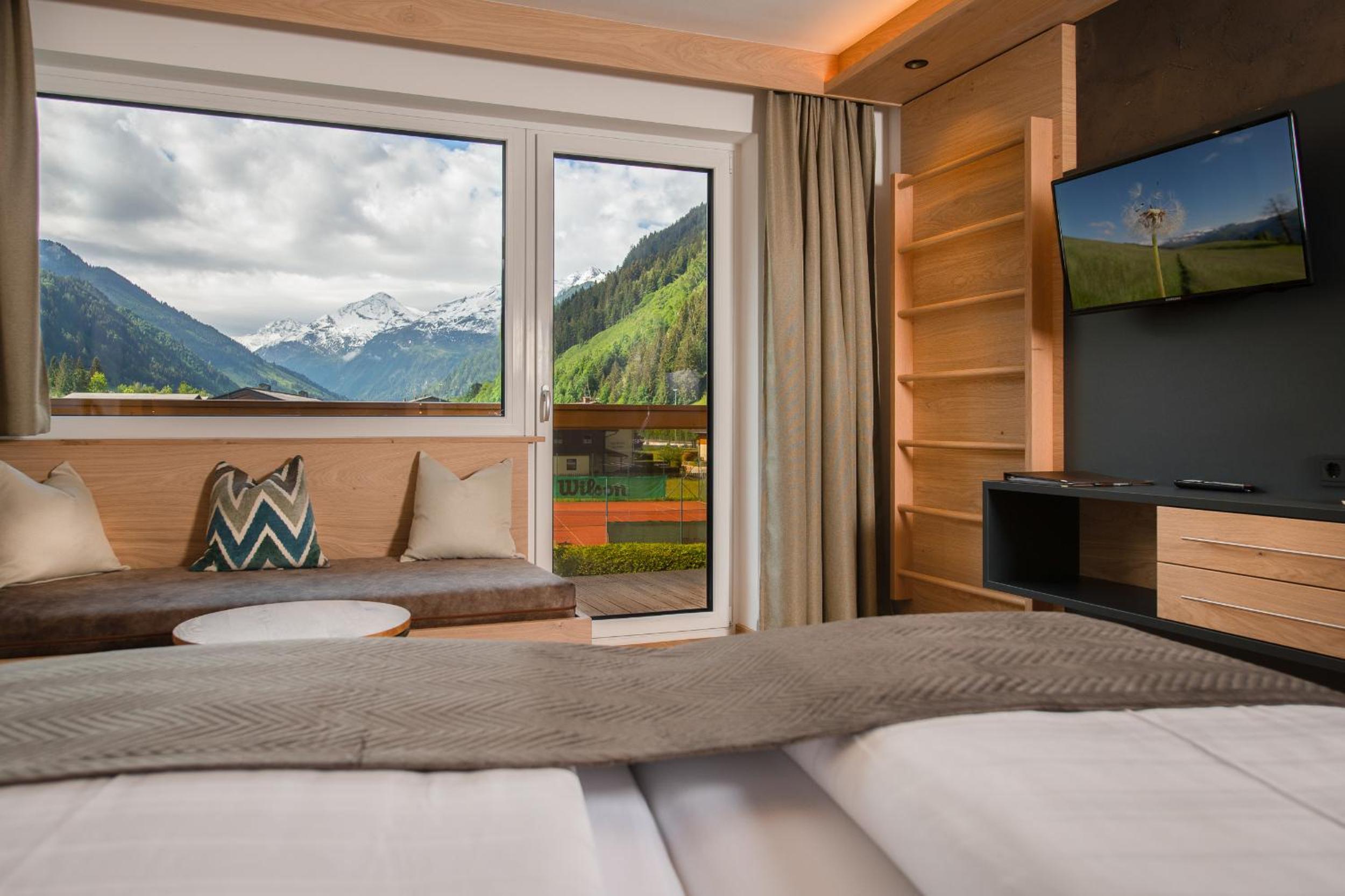 Deluxe Double Room photo 3