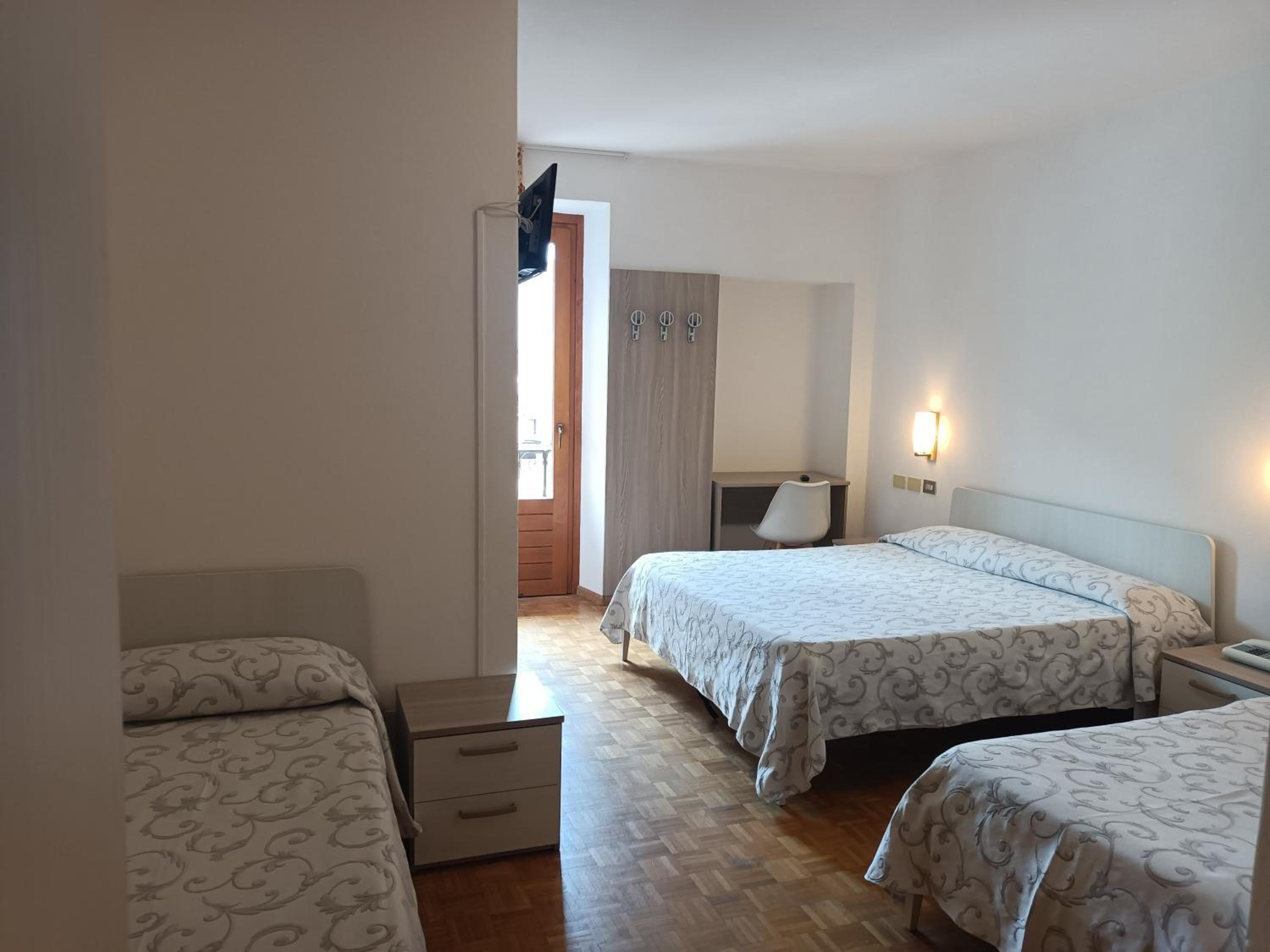 Quadruple Room photo 3
