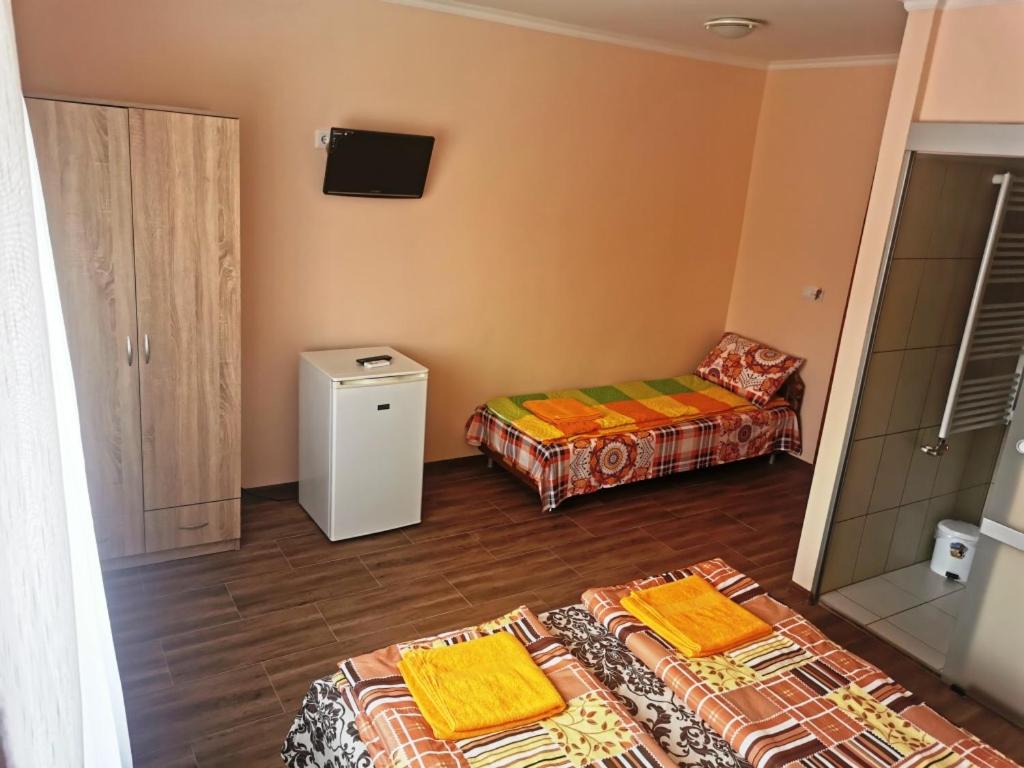Deluxe Double Room (2 Adults + 1 Child) photo 1