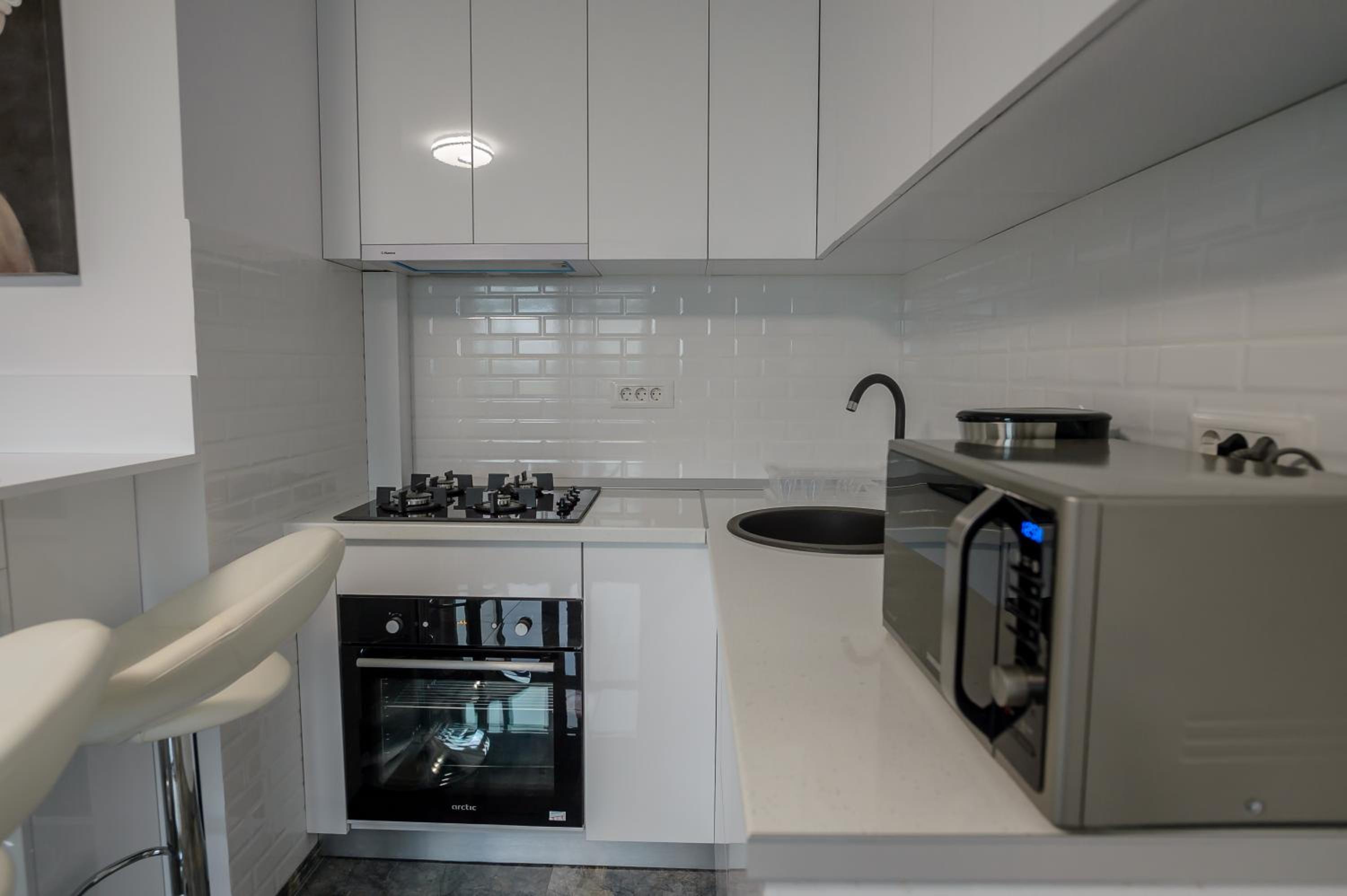 One-Bedroom Apartment - Photo 10