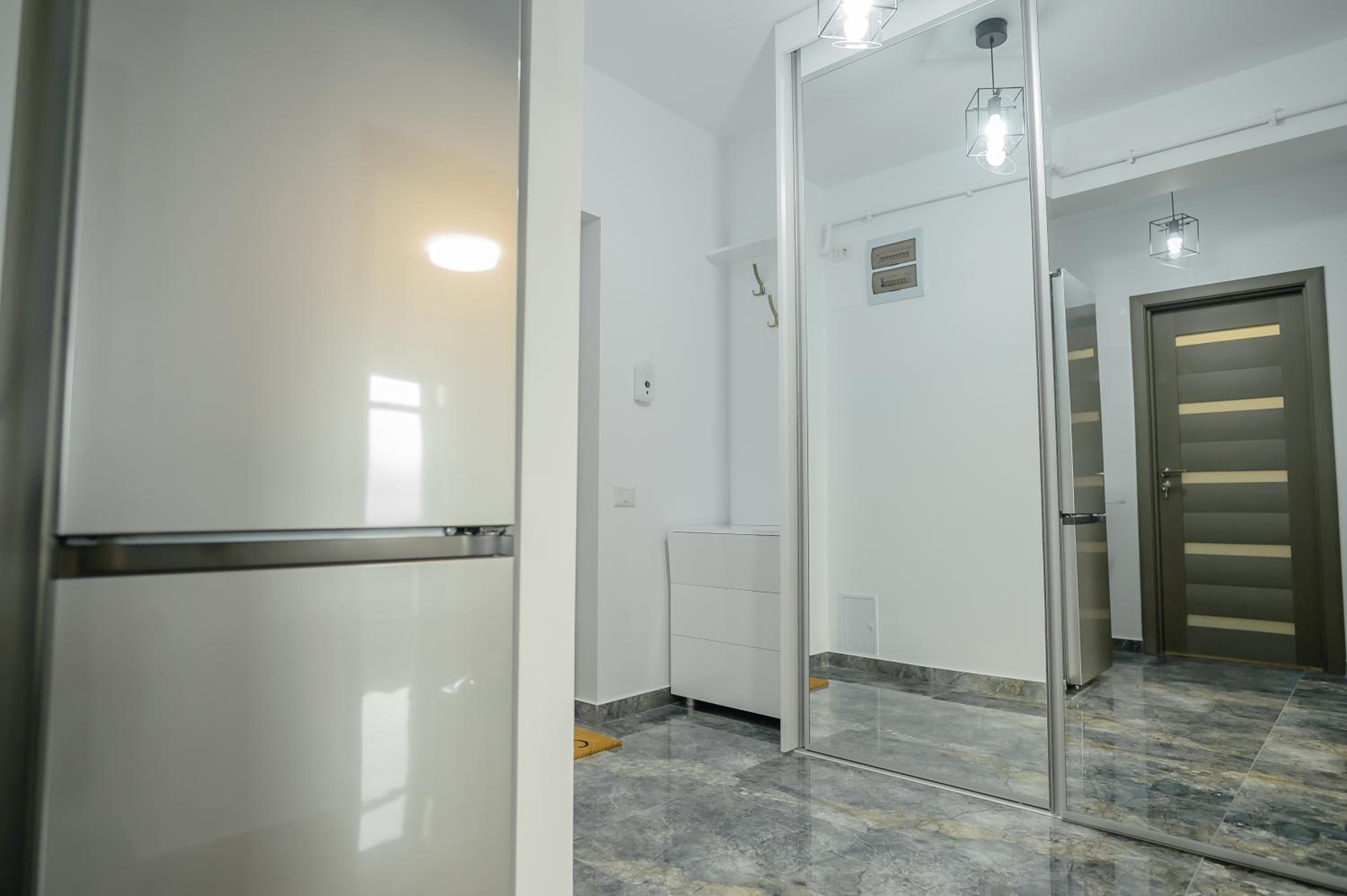 One-Bedroom Apartment - Photo 11