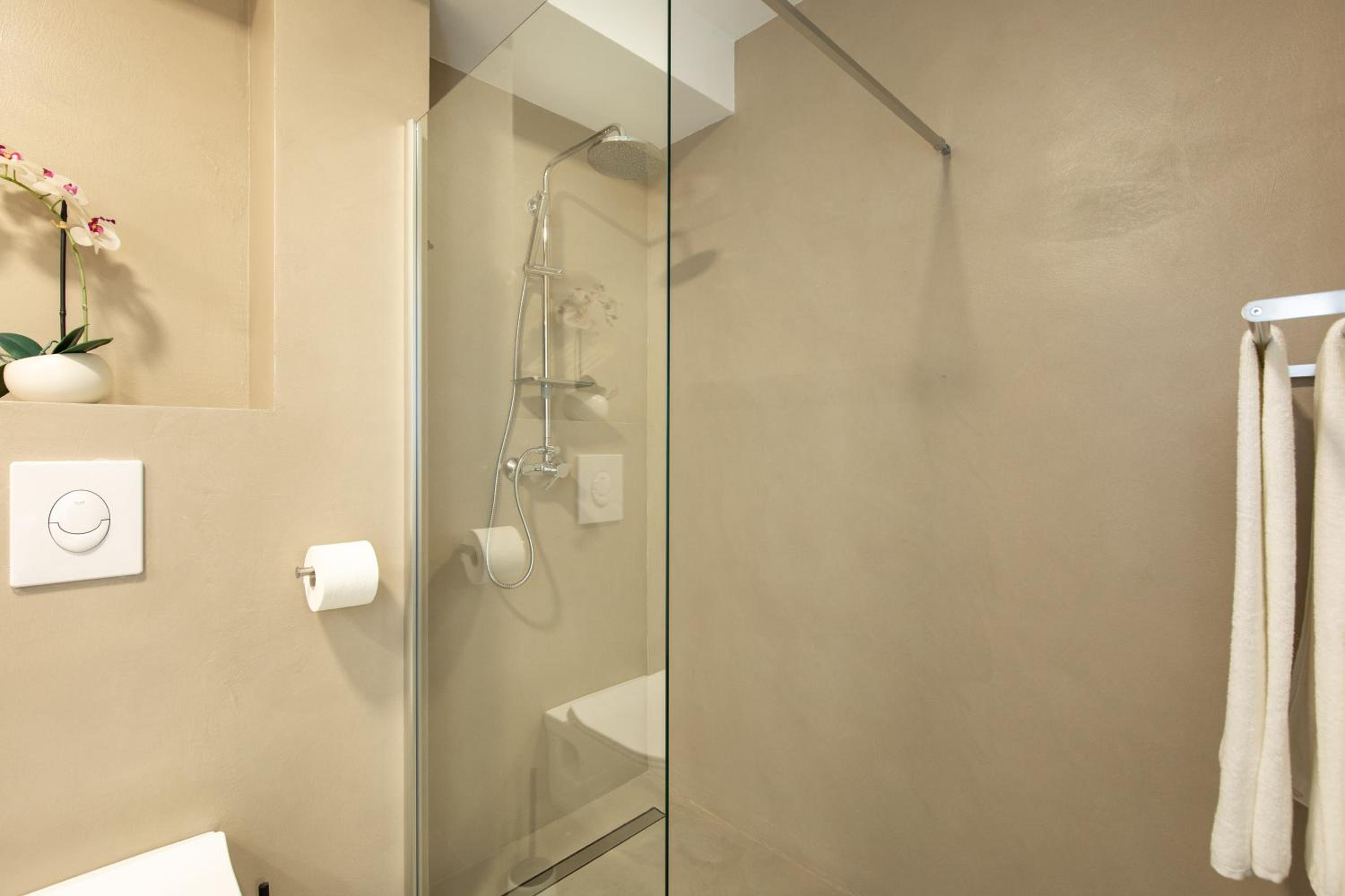 Deluxe Double Studio photo 3
